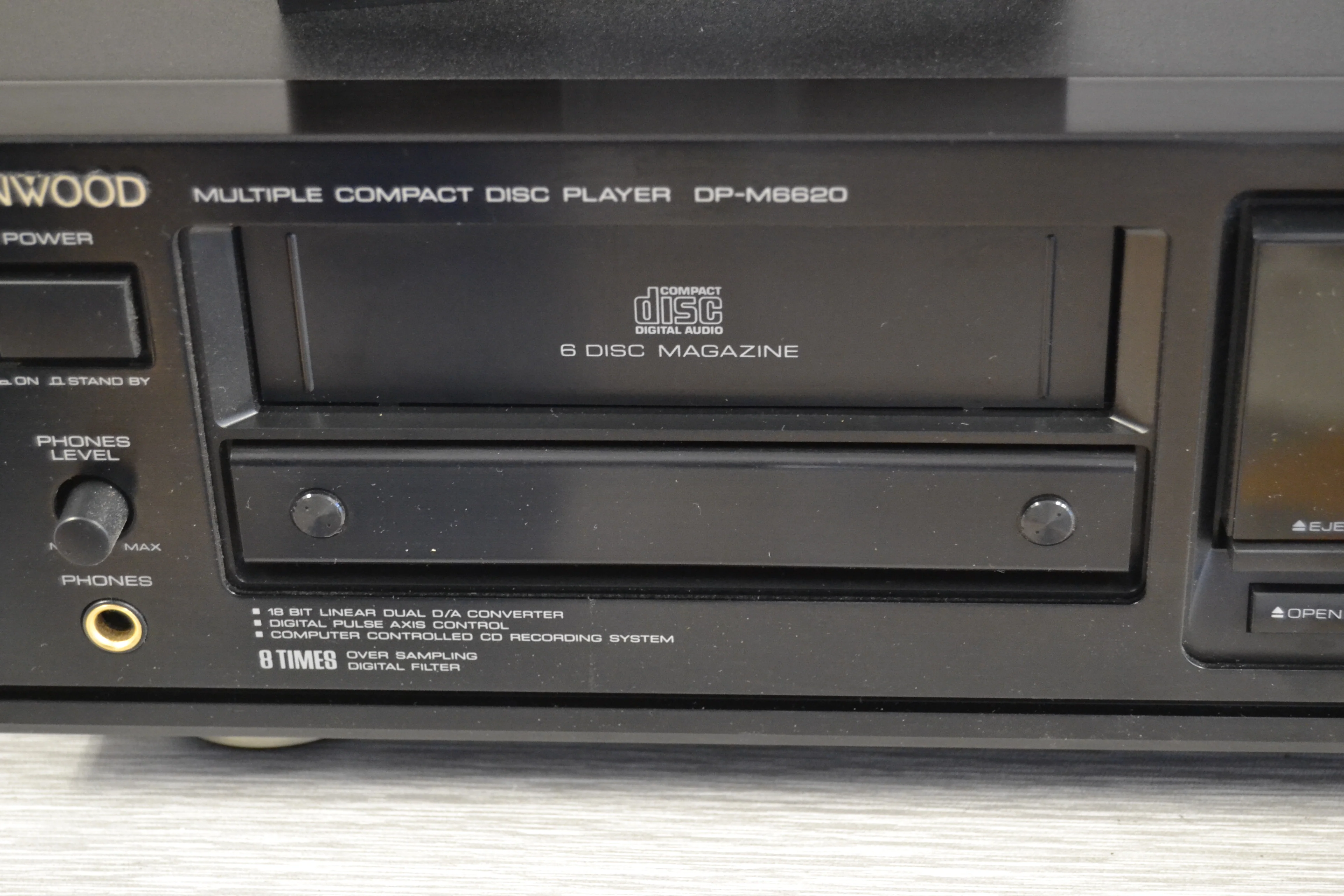 Kenwood DP-M6620 CD Player Single and 6 Disc Cartridge - Image 10