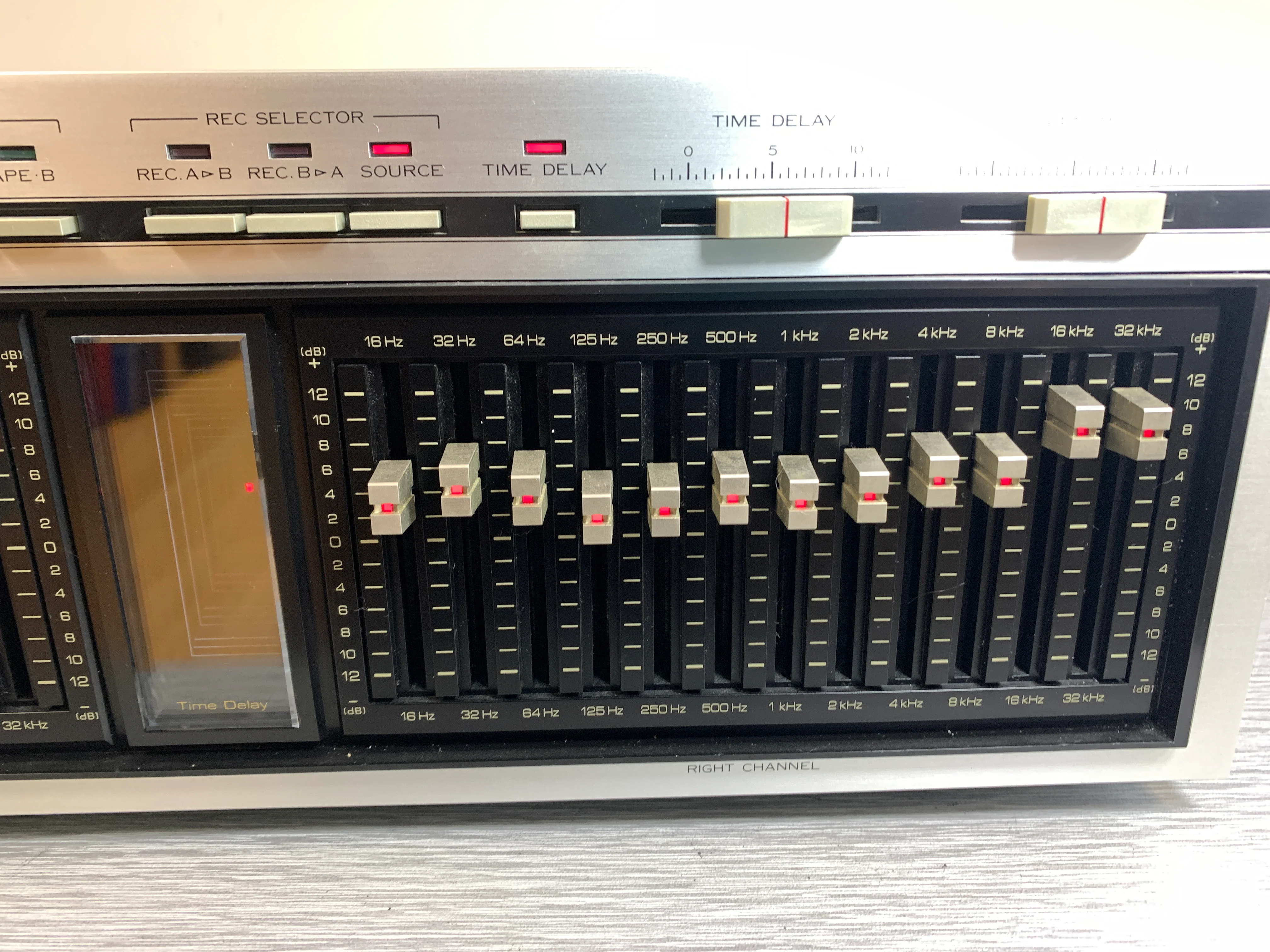 Kenwood GE-1000 Graphic Equalizer & Time Delay - Image 4