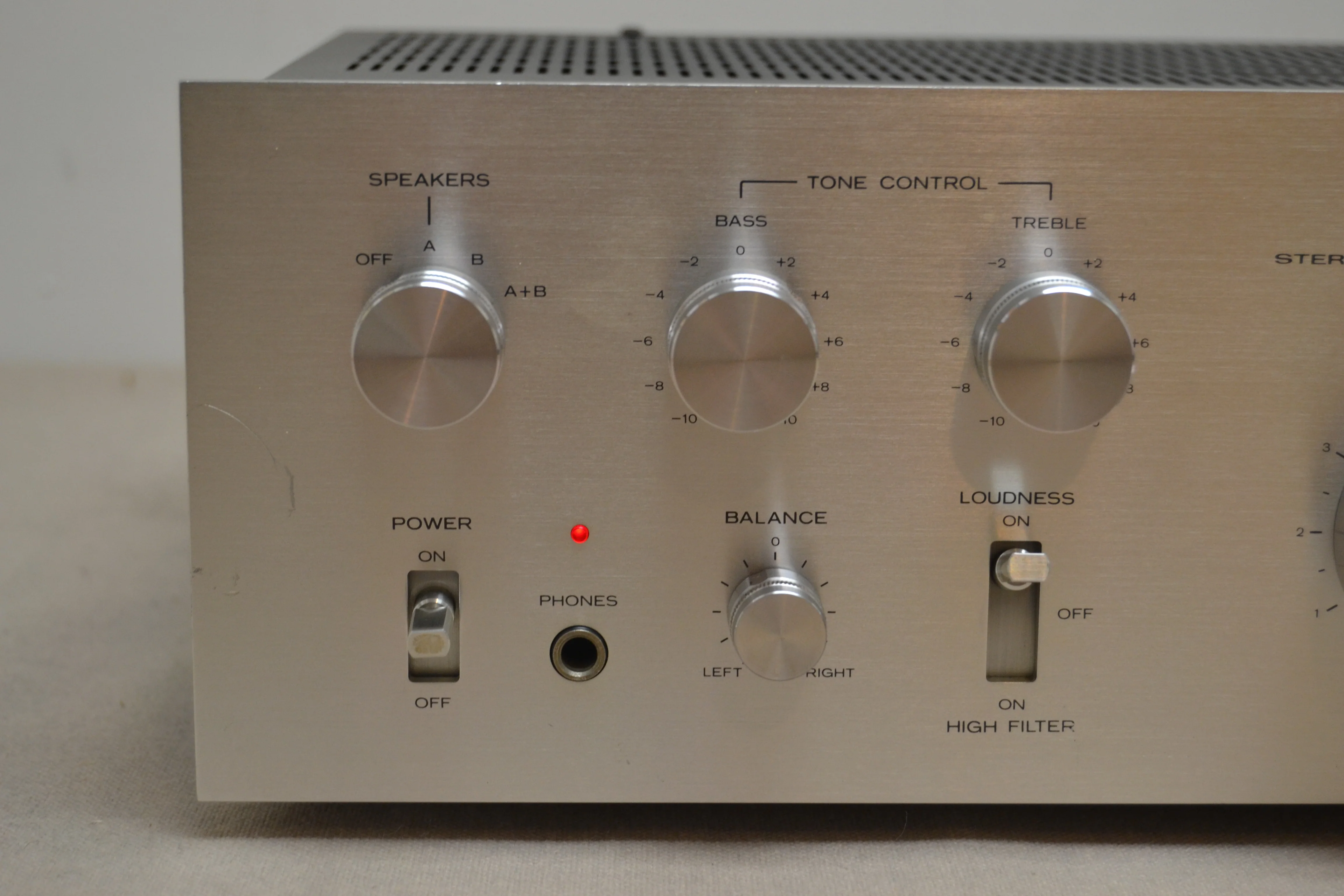 Kenwood KA-3500 Stereo Integrated Amplifier * 40W RMS * 1976 - Image 2