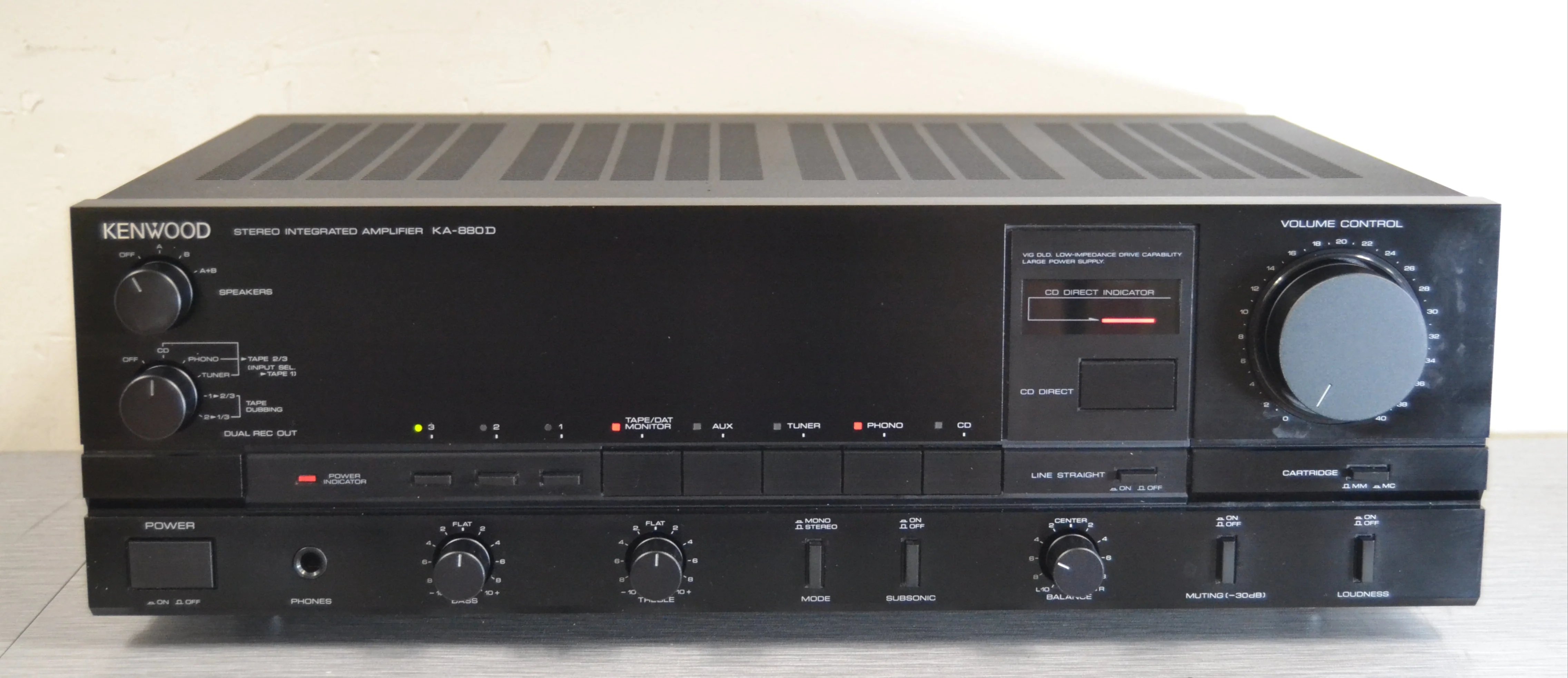 Kenwood KA-880D Stereo Integrated Amplifier * 100W RMS * (1987-89)