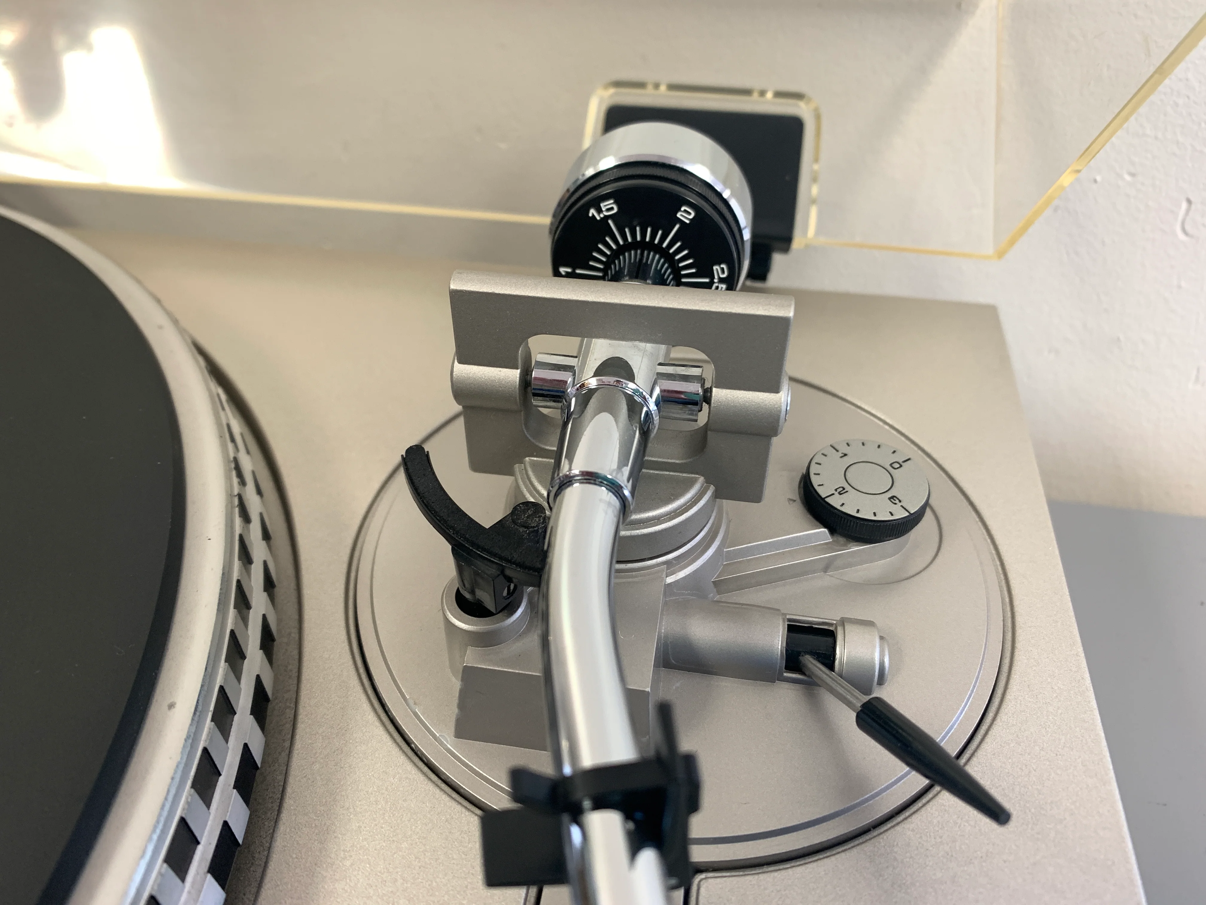 Kenwood KD-4100R Turntable - Image 5