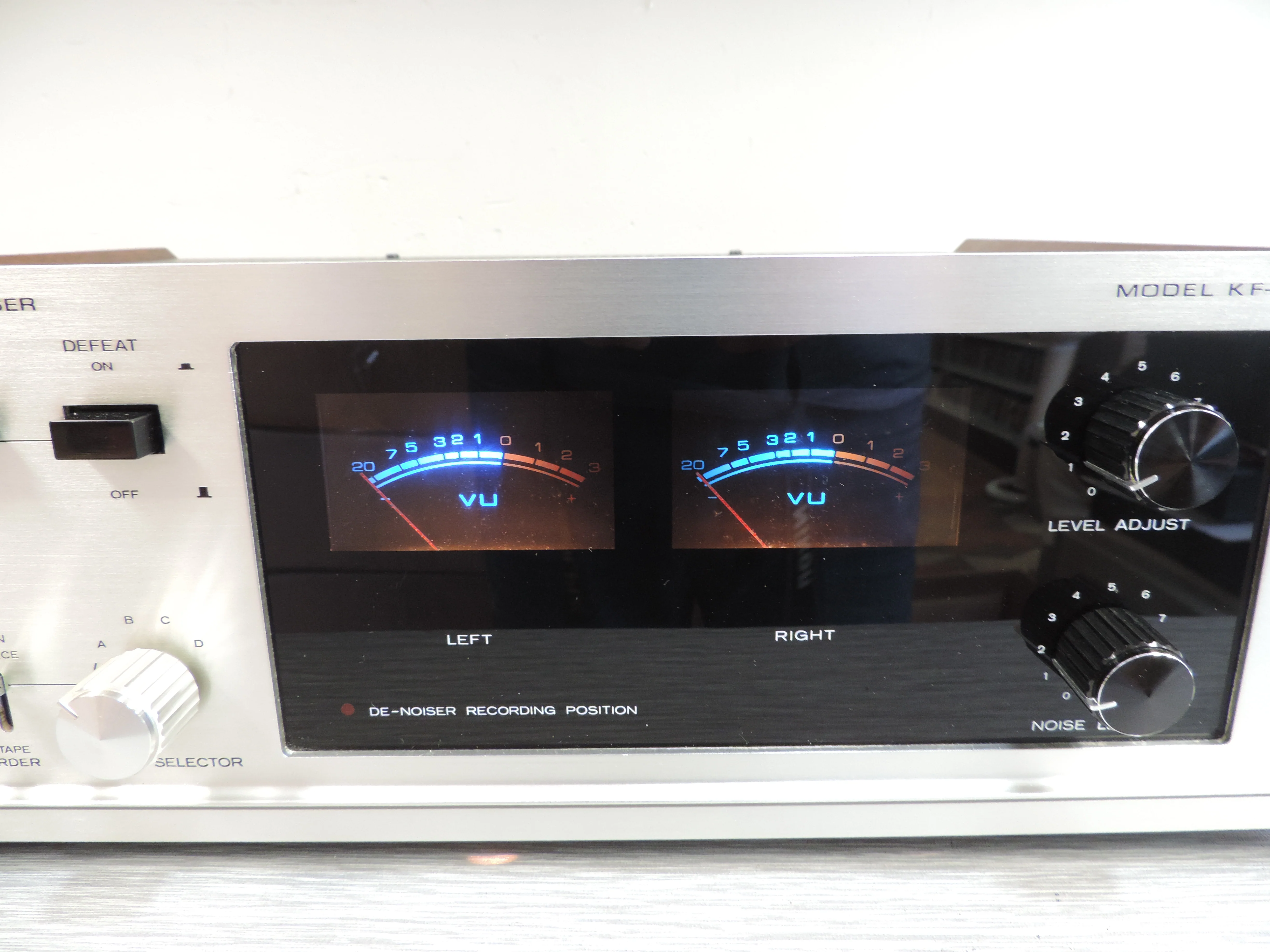 Kenwood KF-8011 Solid State Audio De-Noiser (1971-74) * Fully Rebuilt & Recapped * - Image 3