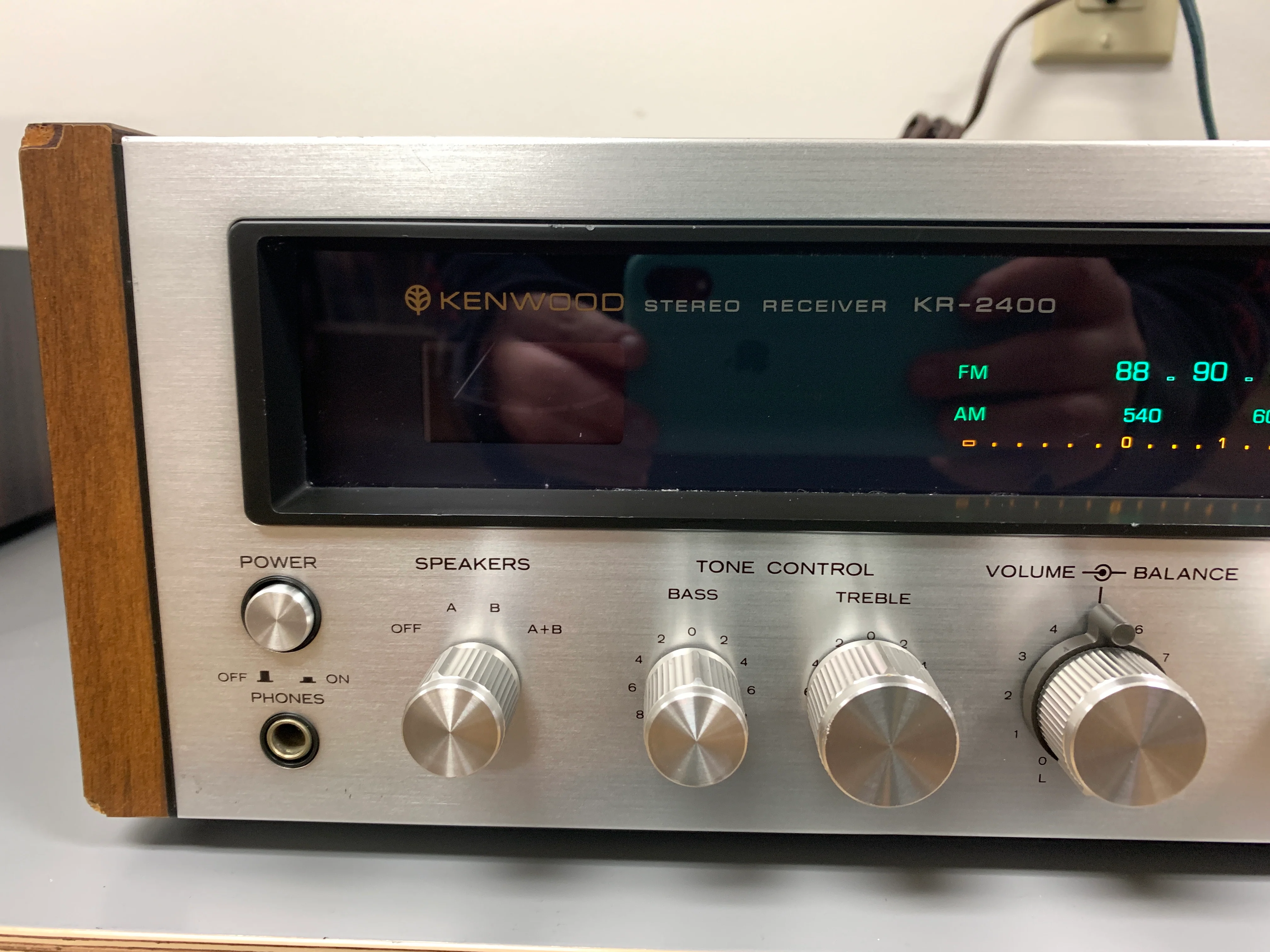 Kenwood KR-2400 Stereo Receiver - Image 2