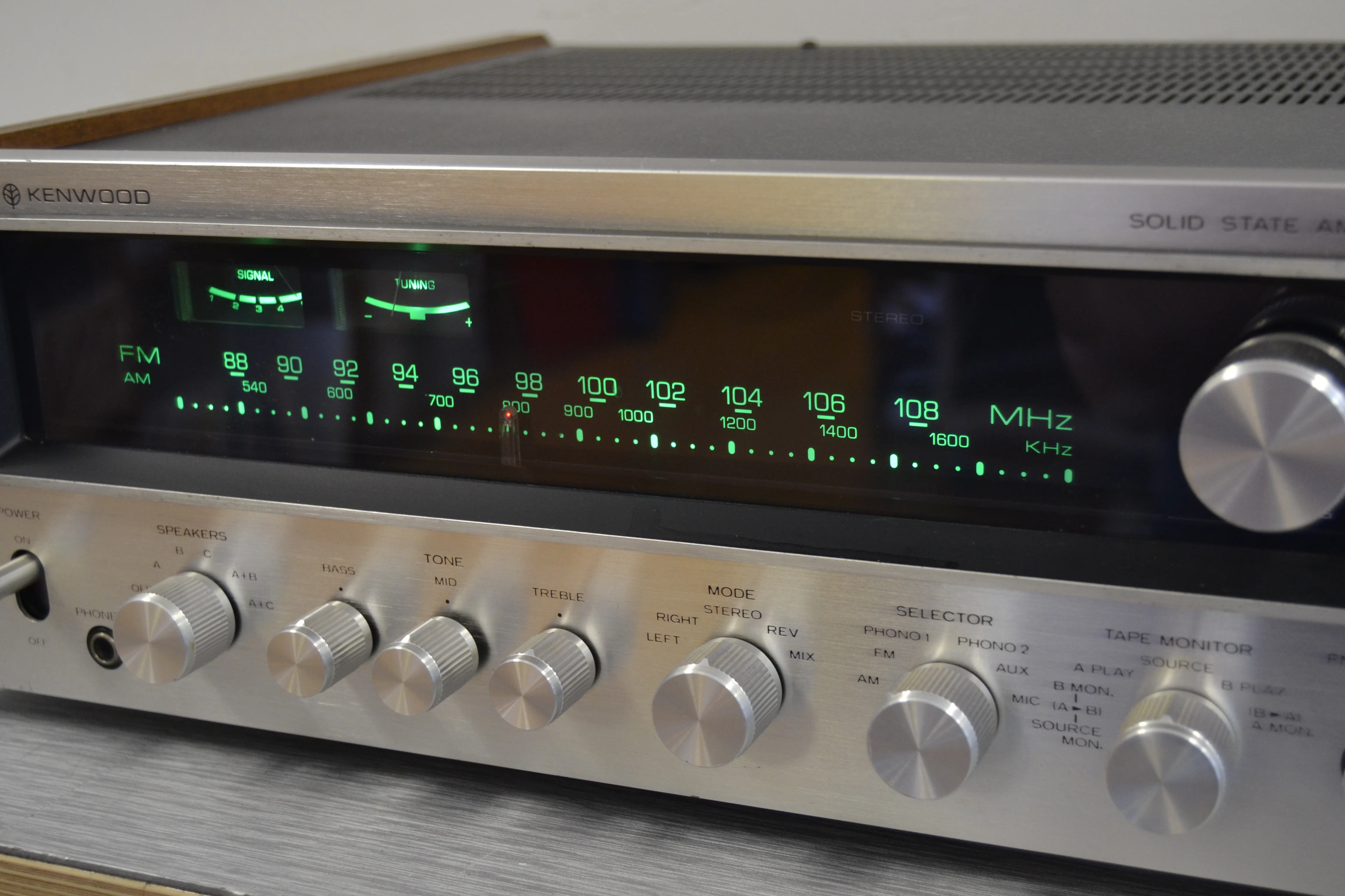 Kenwood KR-7400 Stereo Receiver * 63W RMS * 1974 - Image 9