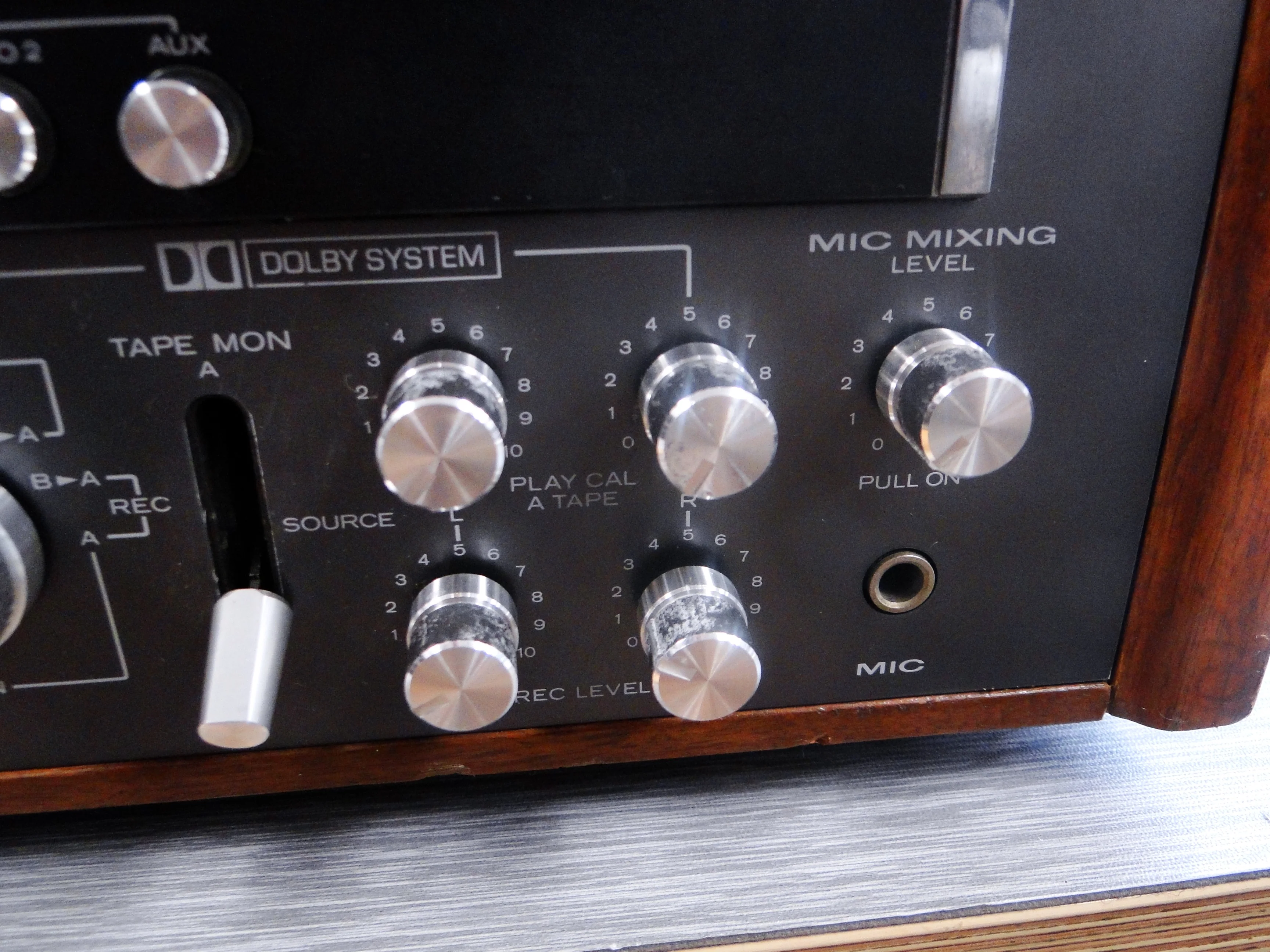 Kenwood KR-9000G Monster Receiver - Image 10