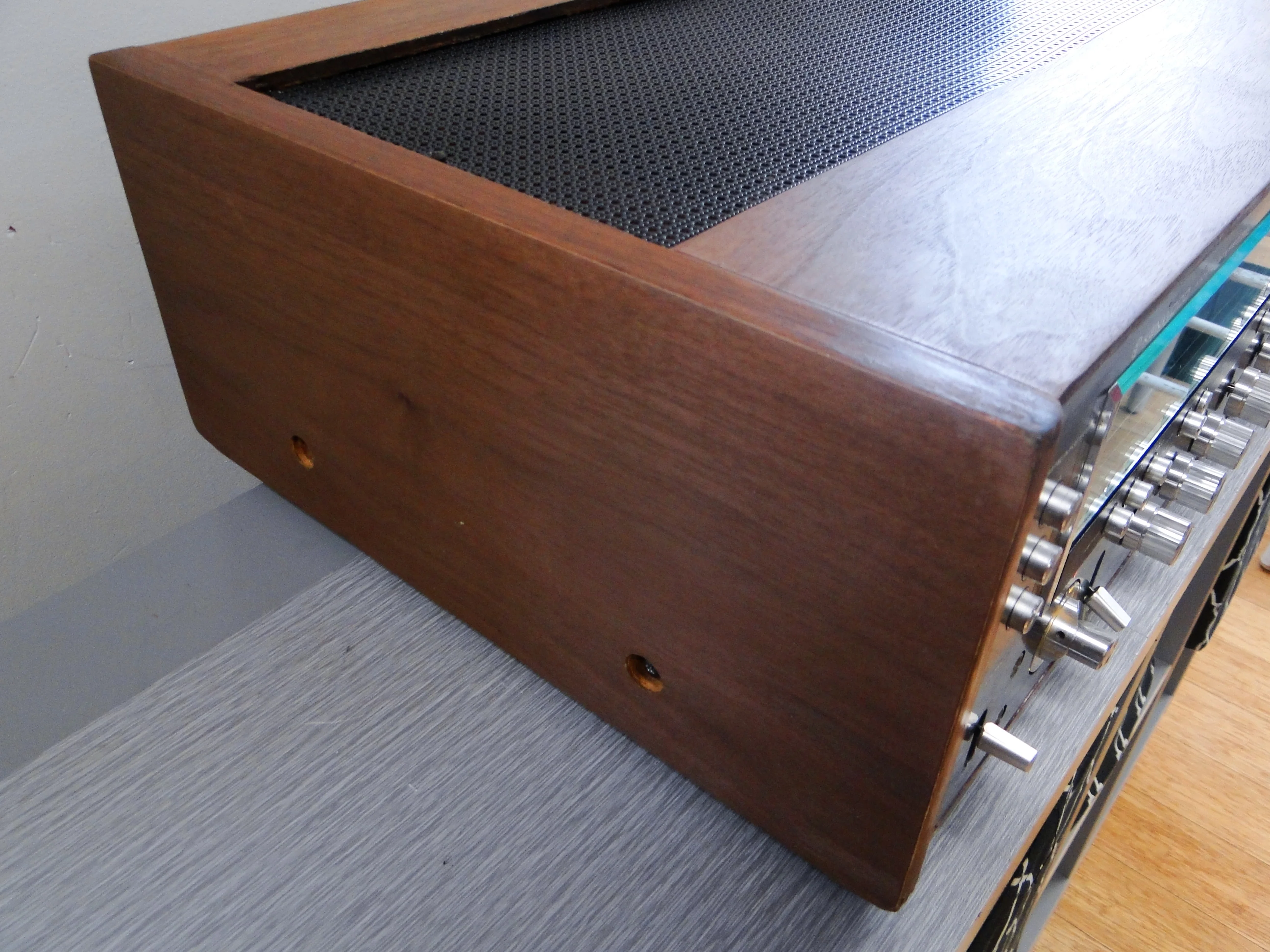 Kenwood KR-9000G Monster Receiver - Image 7