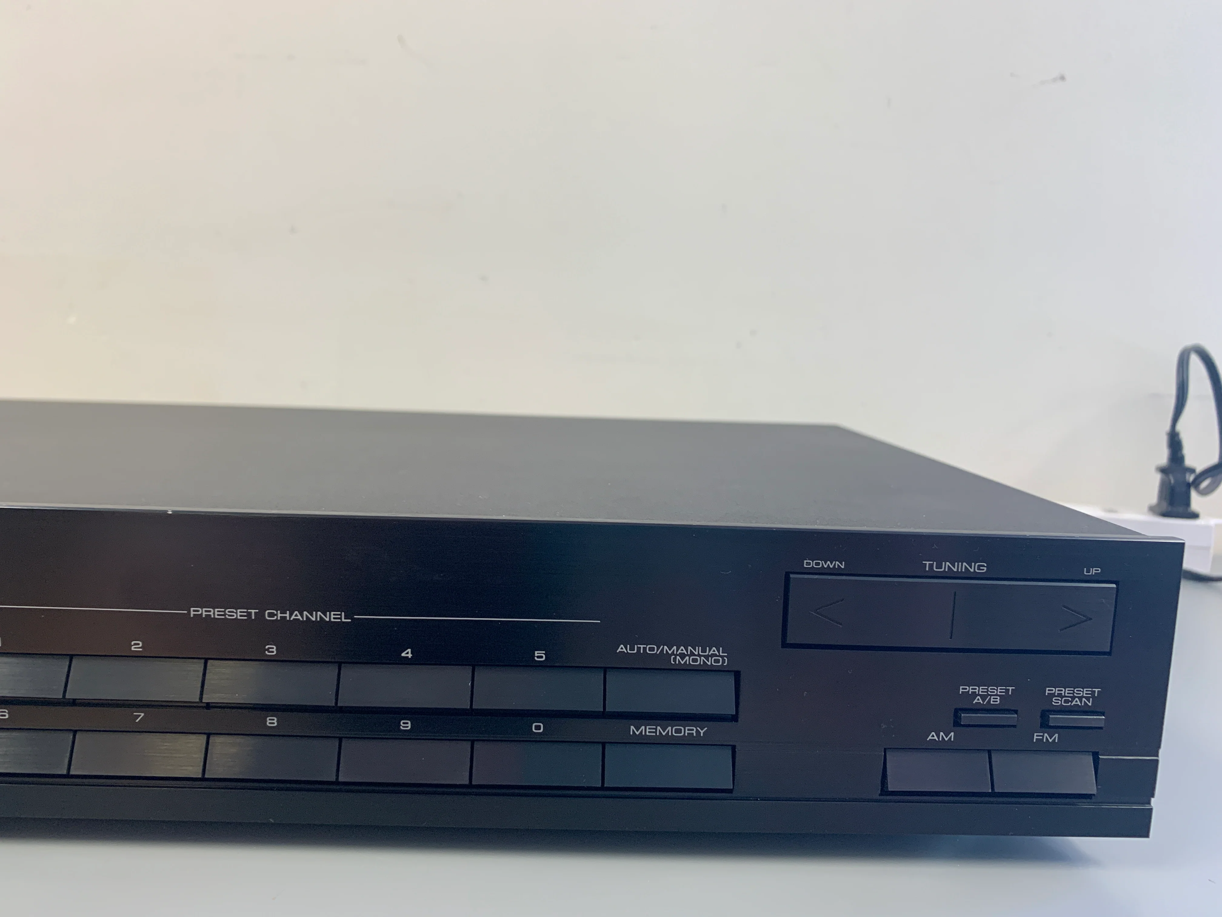 Kenwood KT-57 Tuner - Image 3