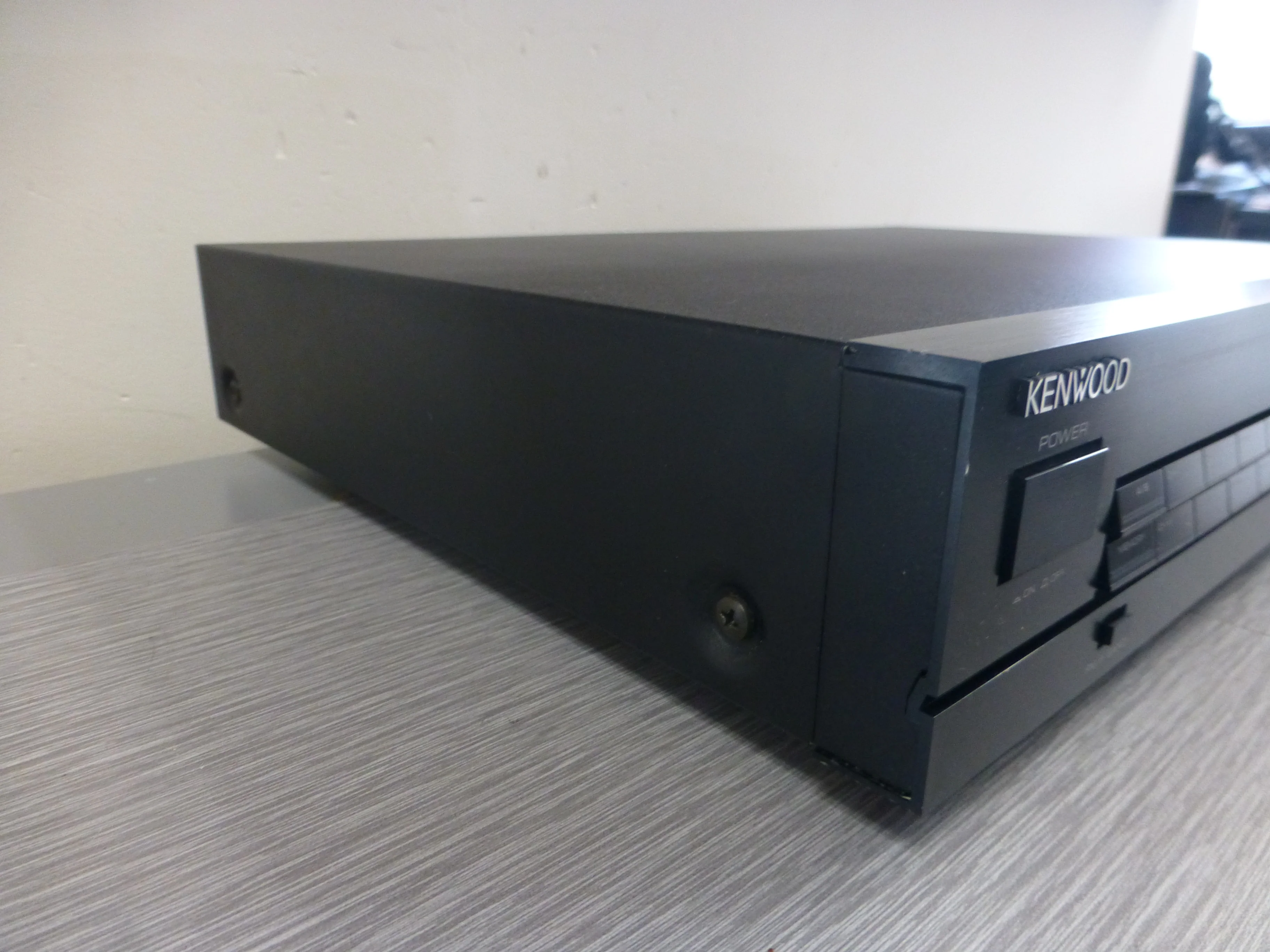 Kenwood KT-880D Stereo Tuner - Image 7
