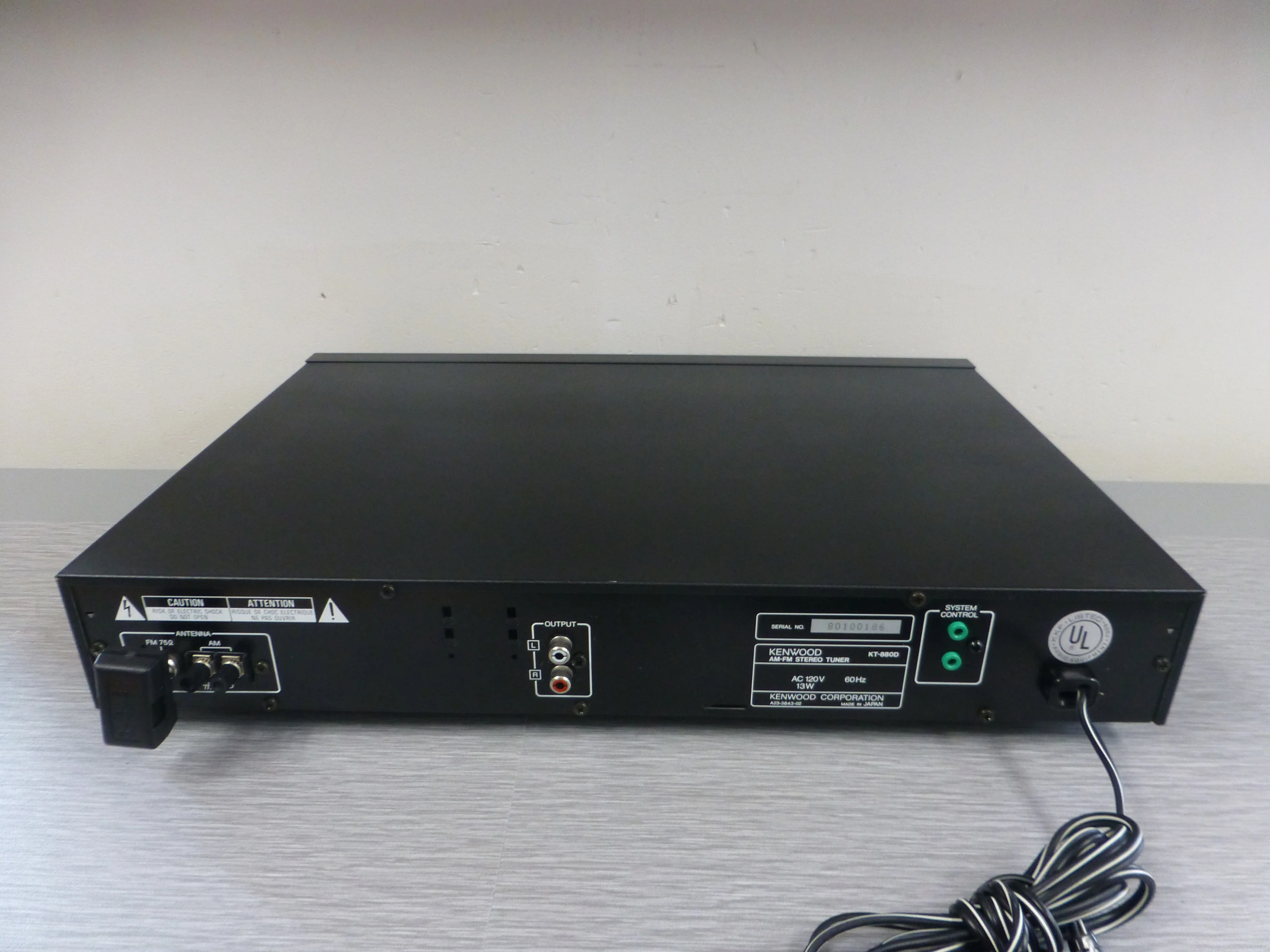 Kenwood KT-880D Stereo Tuner - Image 9