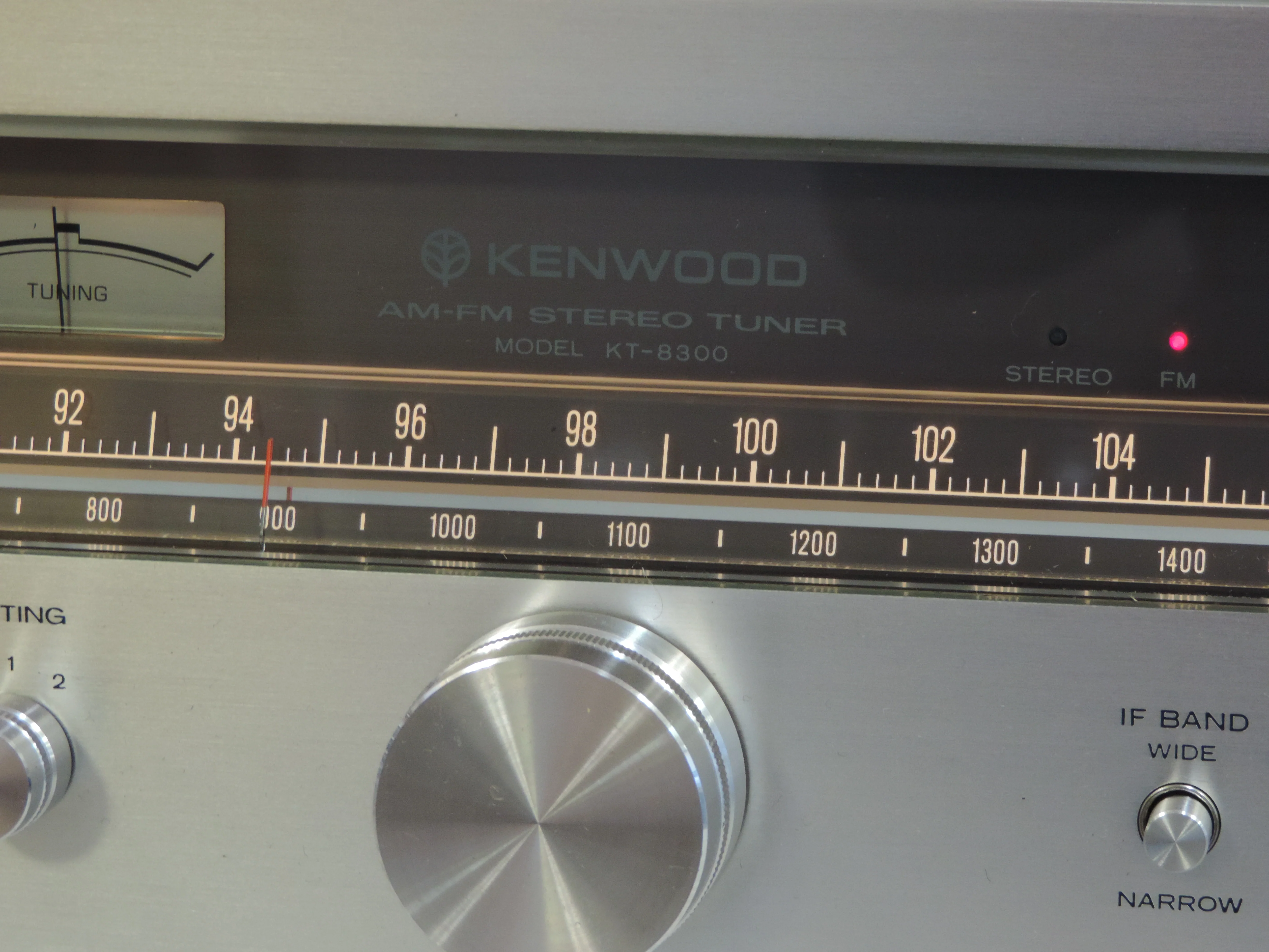 Kenwood KT-8300 Stereo Tuner with rack handles - Image 5