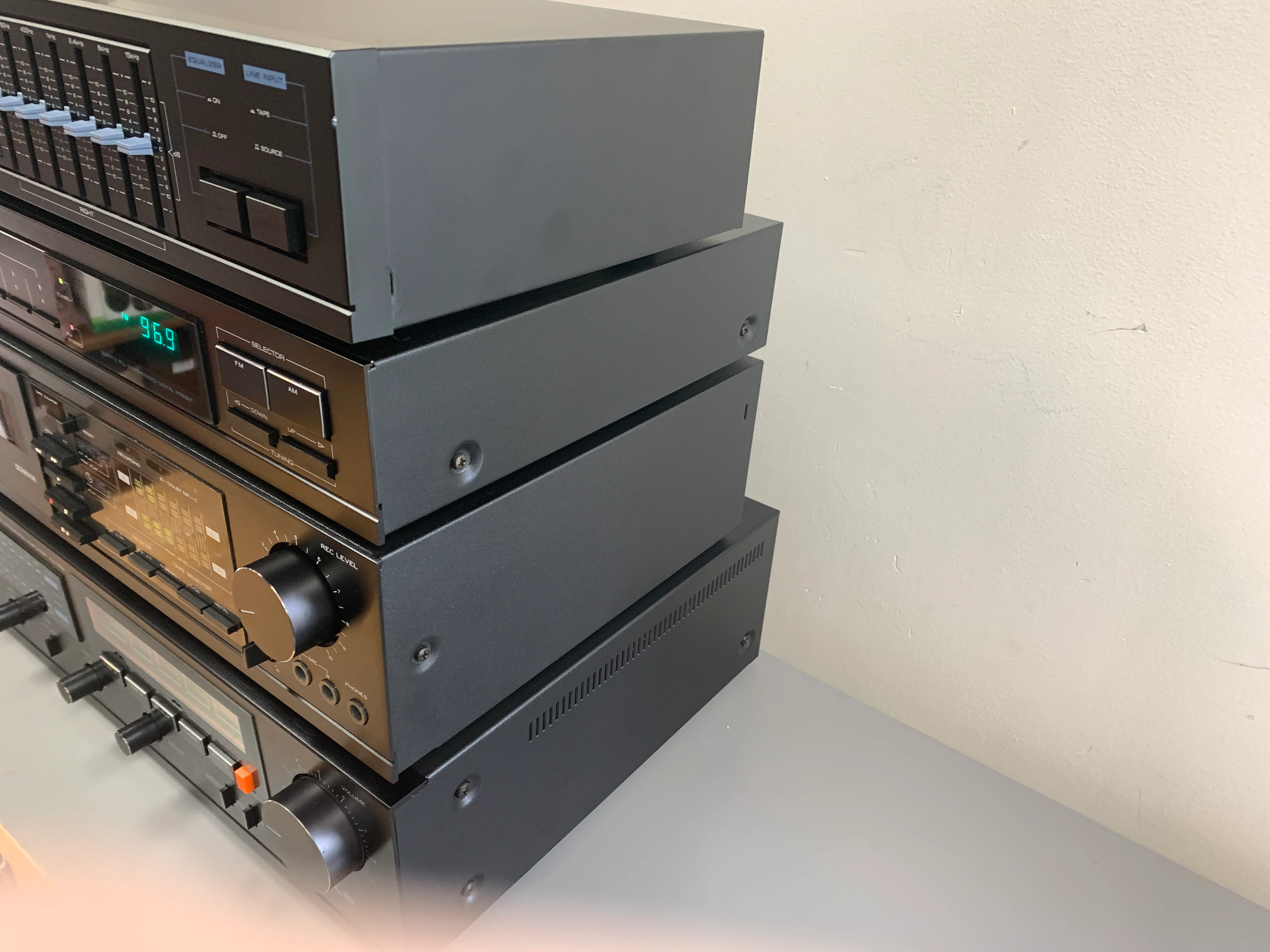 Kenwood Rack * Kenwood GE-34 Equalizer * KT-42B Tuner * KX-42B Cassette Deck * KA-92B Integrated Amp - Image 6
