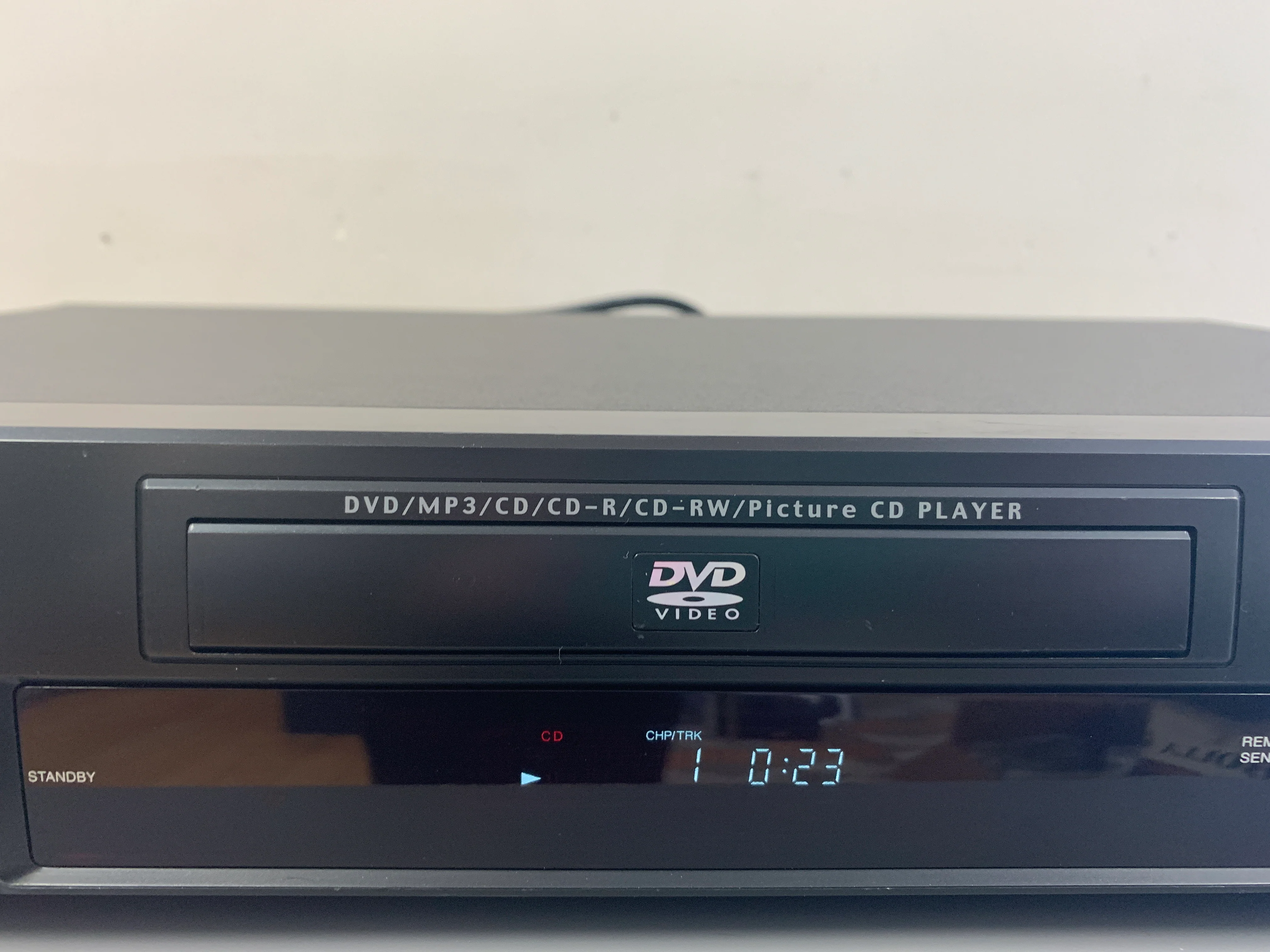 KLH DVD-8350 DVD/CD Player - Image 4