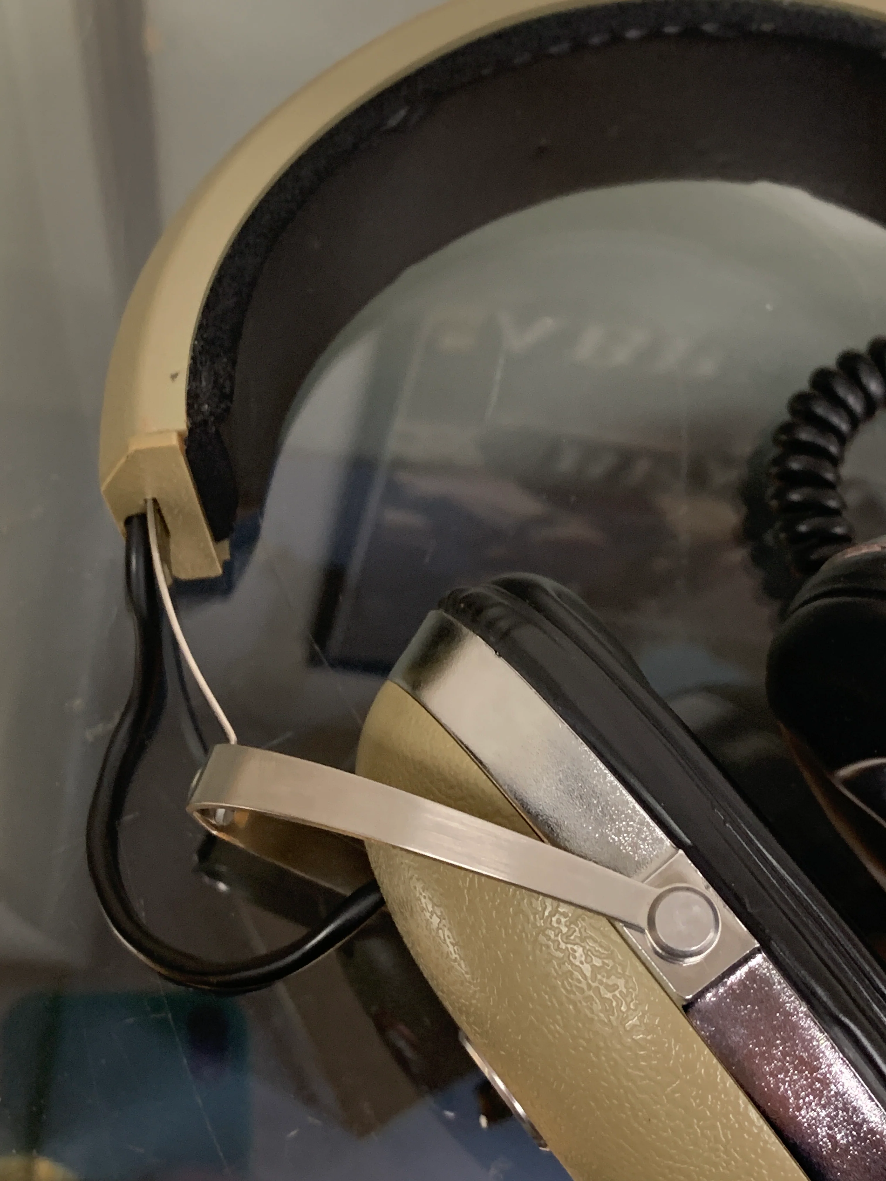Koss Pro 4AA Stereophones w/ Box - Image 10