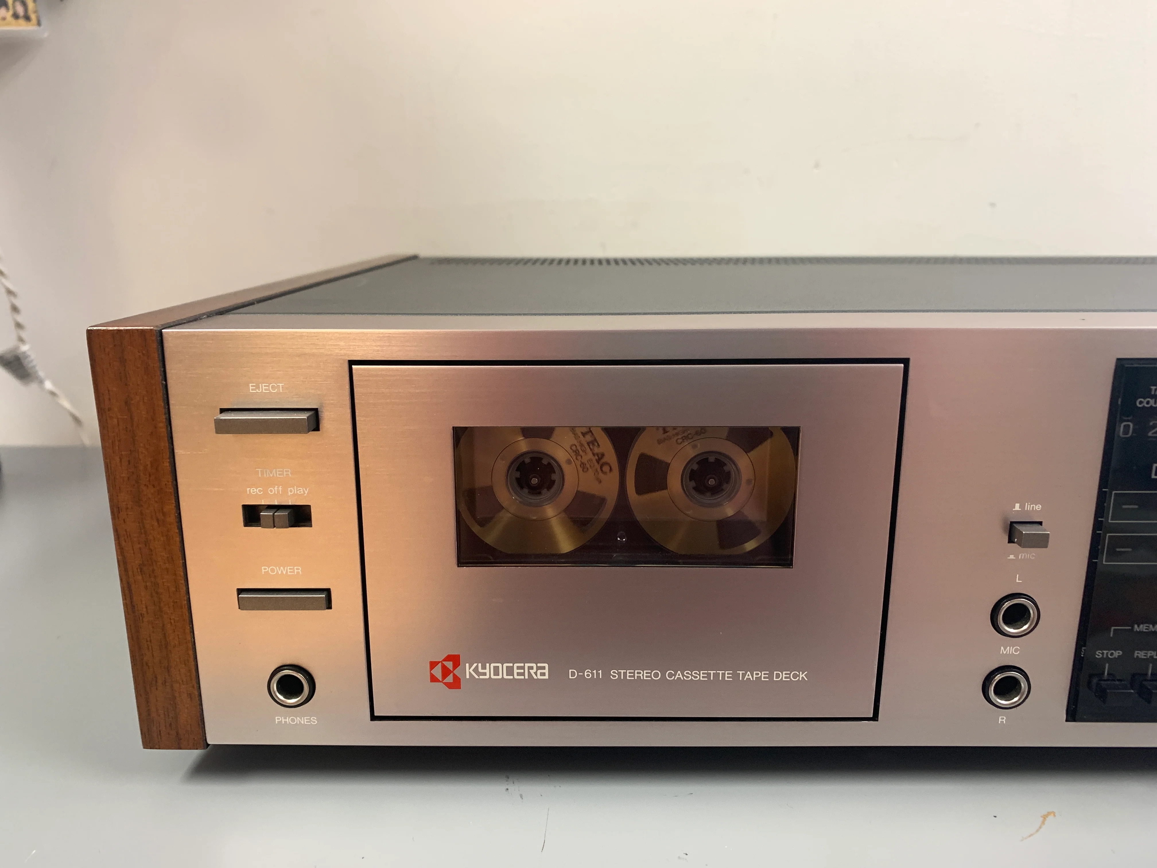 Kyocera D-611 Cassette Deck - Image 2