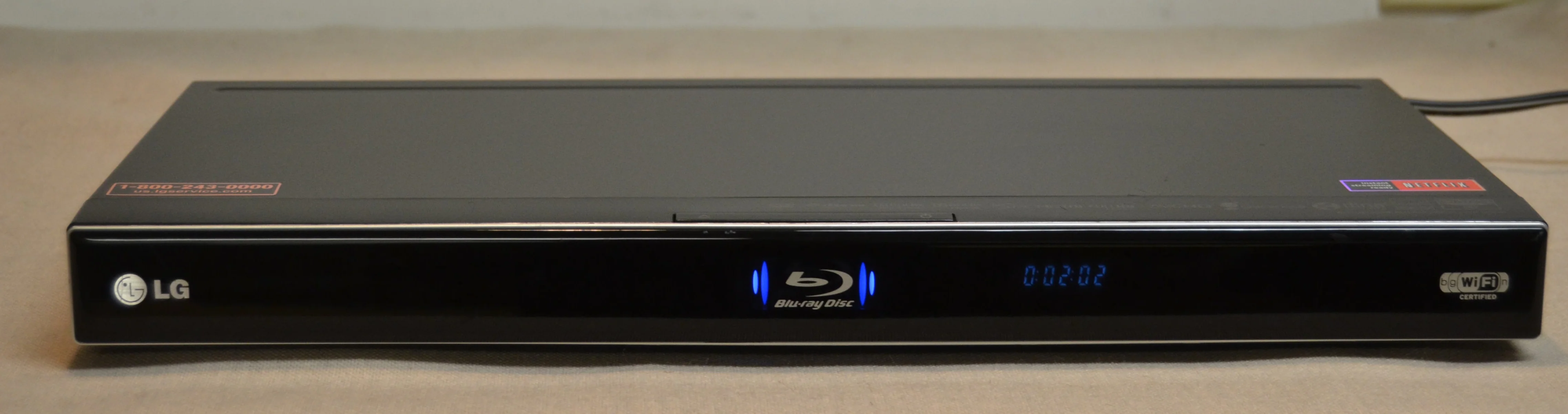 LG BD-570 Blu-Ray Single Player - Image 2