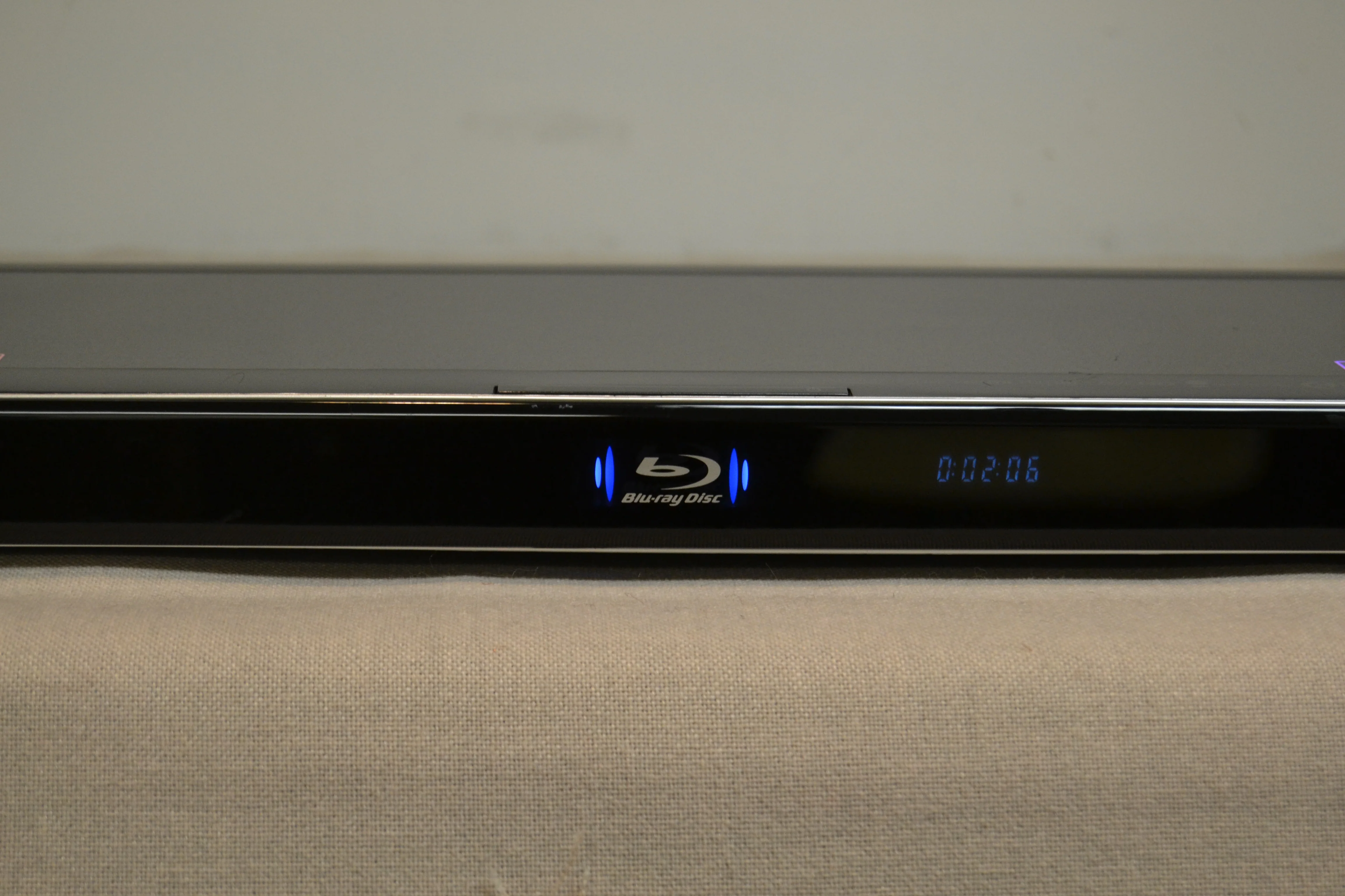 LG BD-570 Blu-Ray Single Player - Image 5