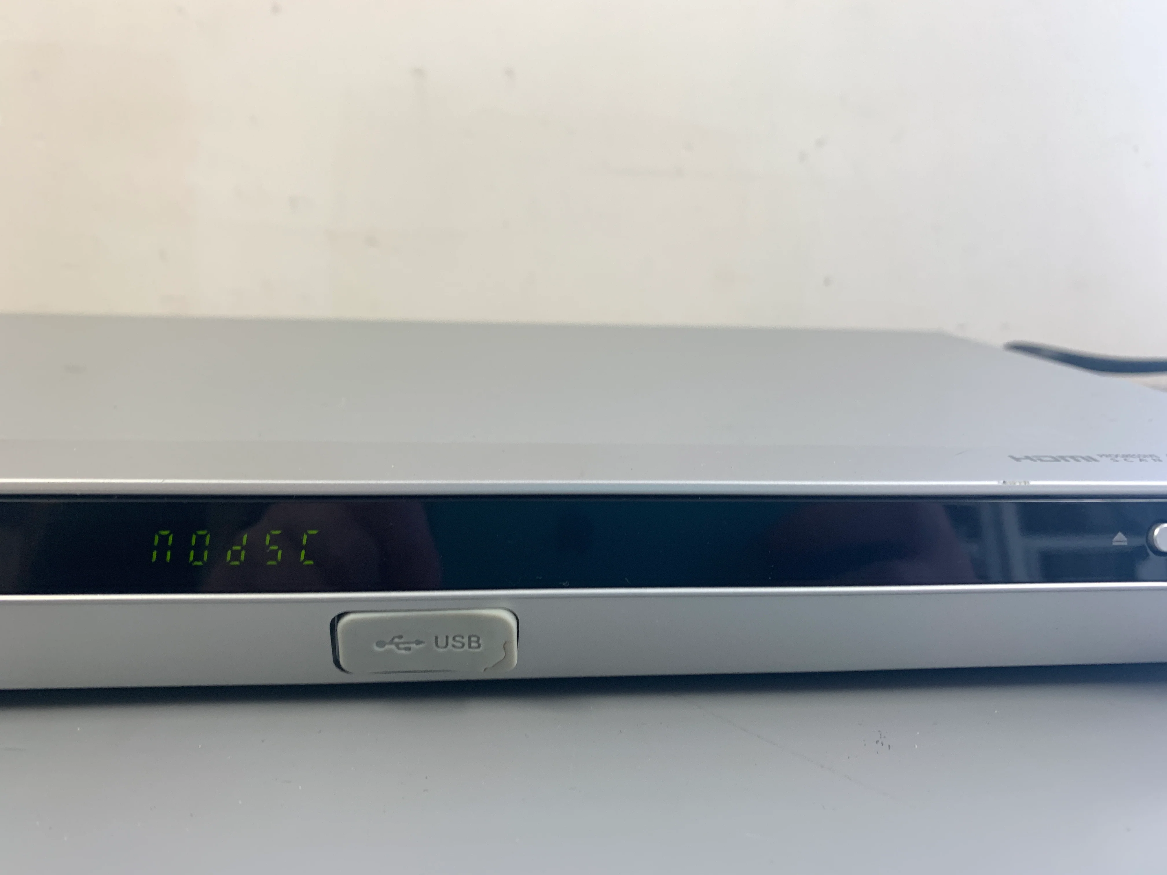 LG DN788 DVD/CD Player - Image 3