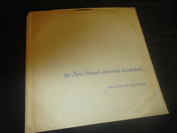 Lou Levy Trio - A Most Musical Fella (LP) (Very Good (VG)) - Image 3