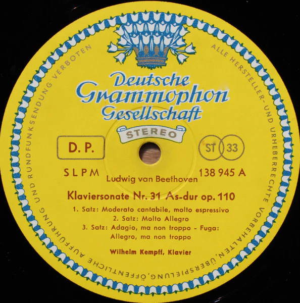 Ludwig Van Beethoven, Wilhelm Kempff - Klaviersonate Nr. 31 As-dur Op. 110, Klaviersonate Nr. 32 C-moll Op. 111 (LP, Album, Red) (Near Mint (NM or M-)) - Image 3