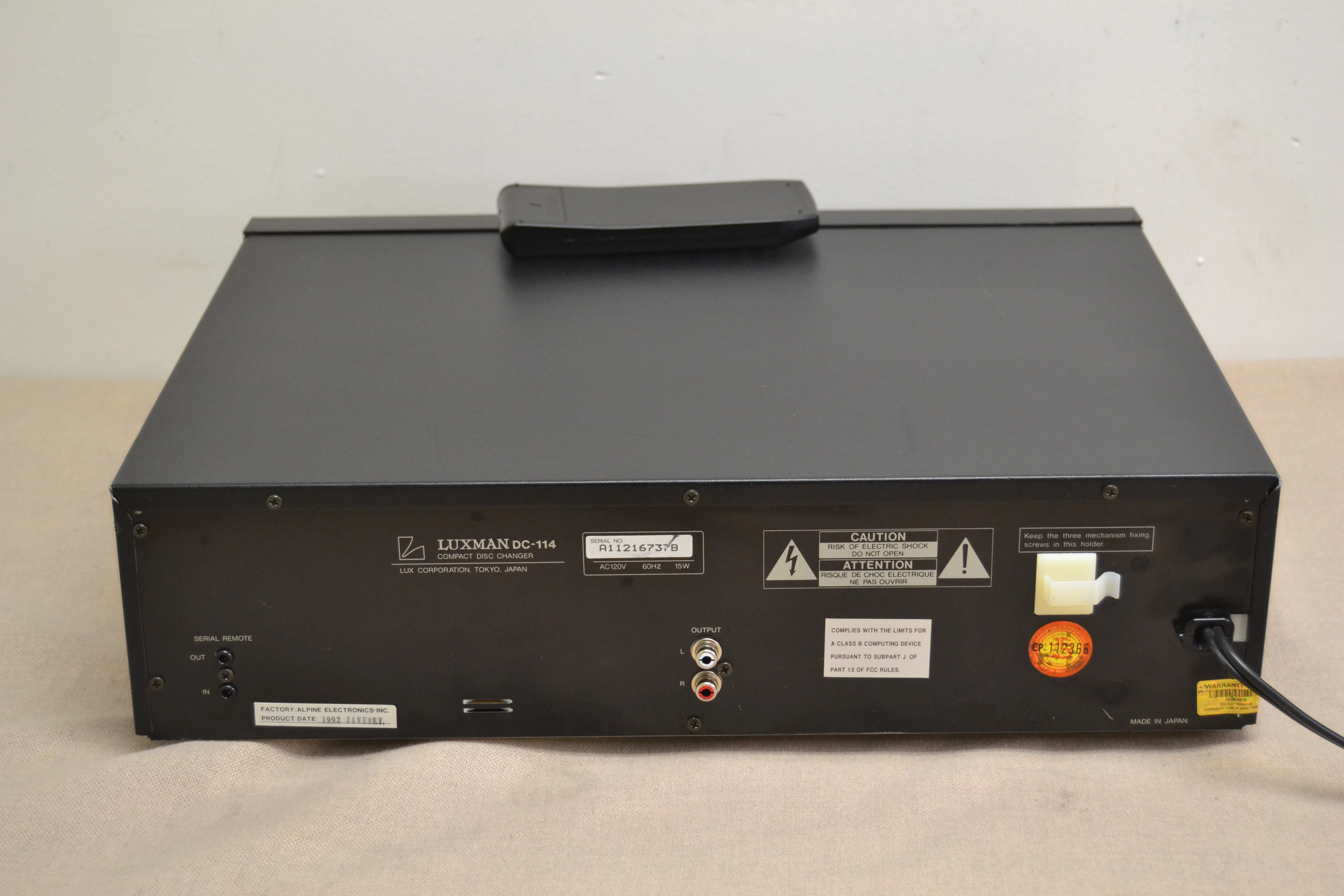 Luxman DC-114 CD Player * 6 Disc Magazine * Single Slot Player * Remote Control * READ - Image 10