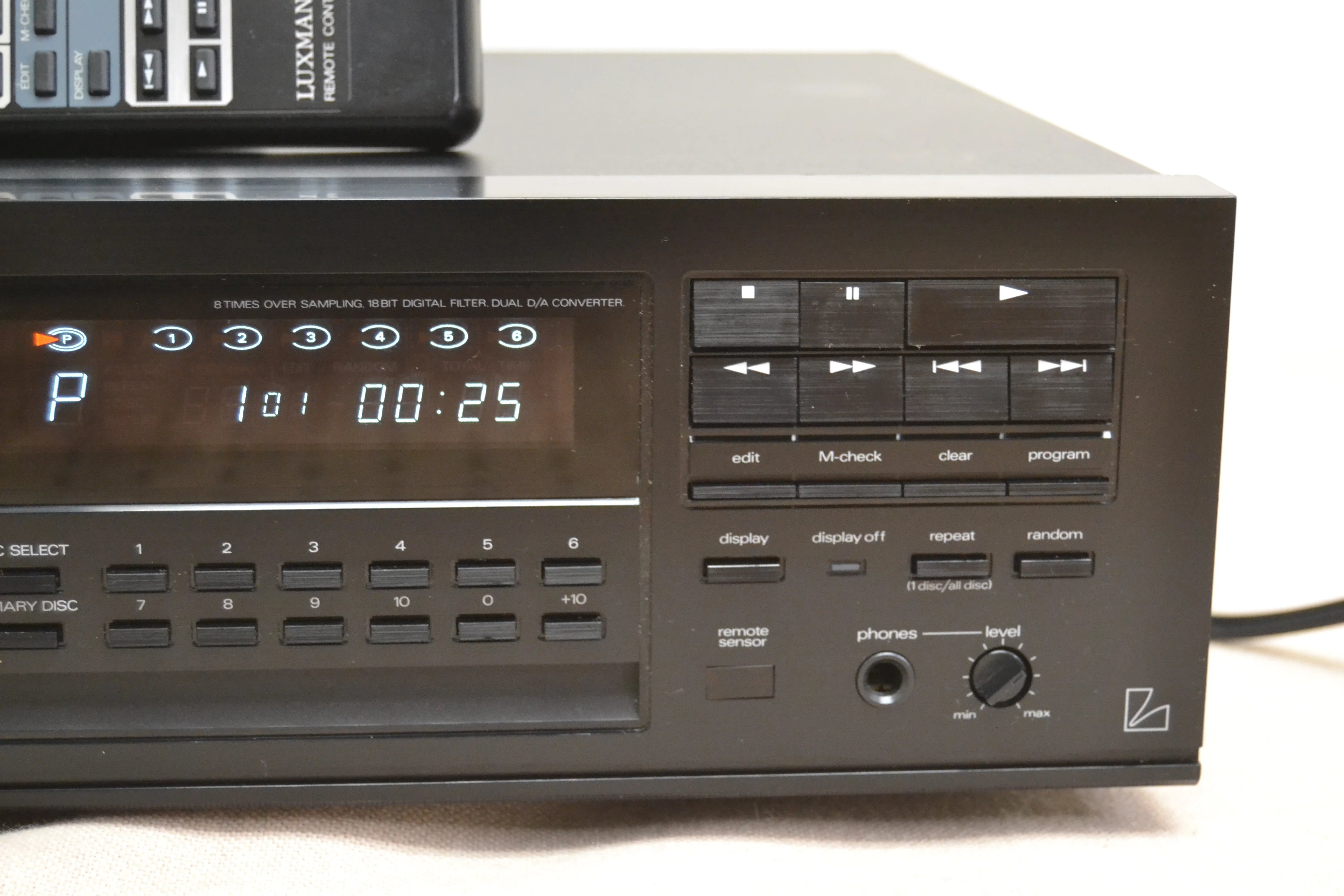 Luxman DC-114 CD Player * 6 Disc Magazine * Single Slot Player * Remote Control * READ - Image 5