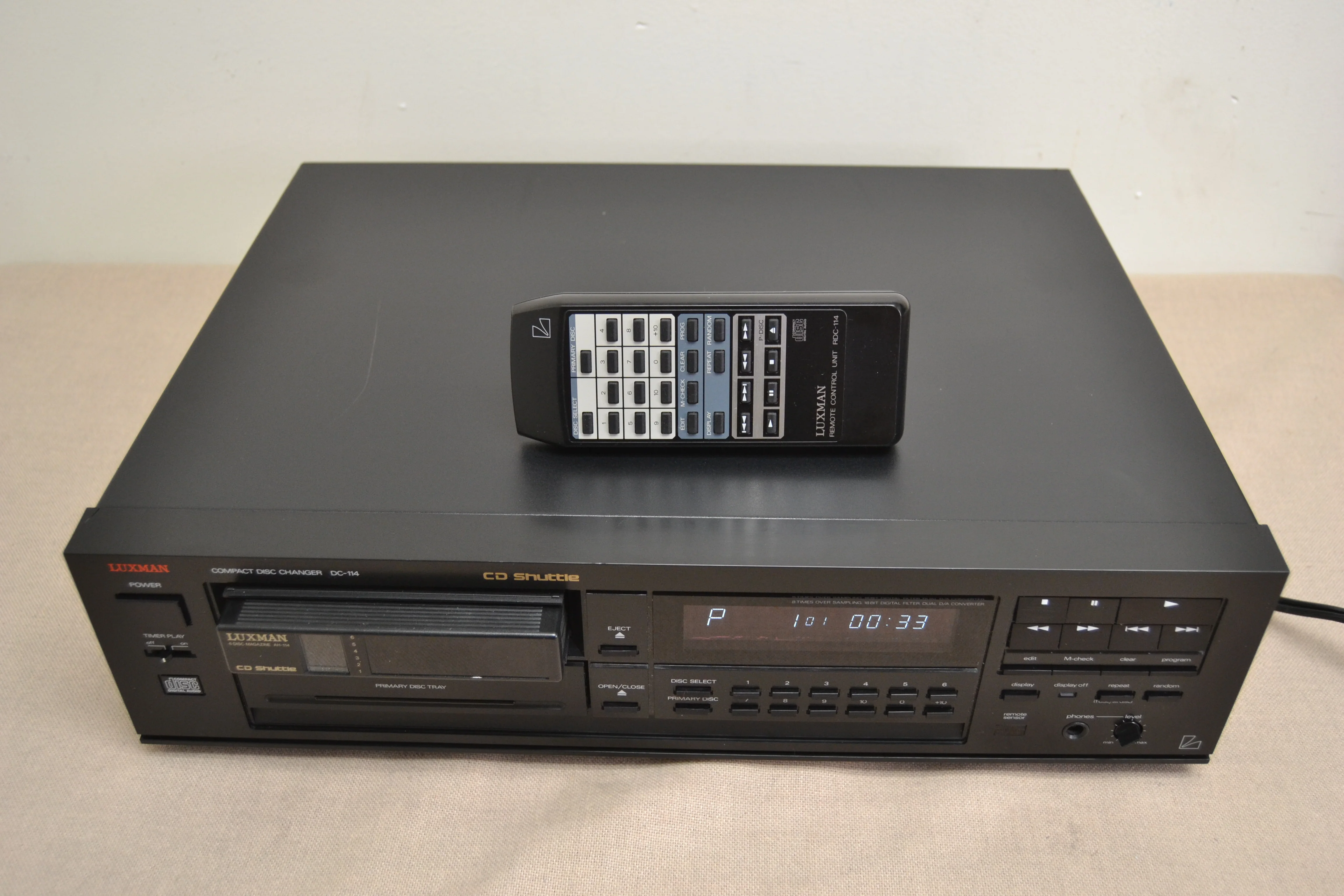 Luxman DC-114 CD Player * 6 Disc Magazine * Single Slot Player * Remote Control * READ - Image 7
