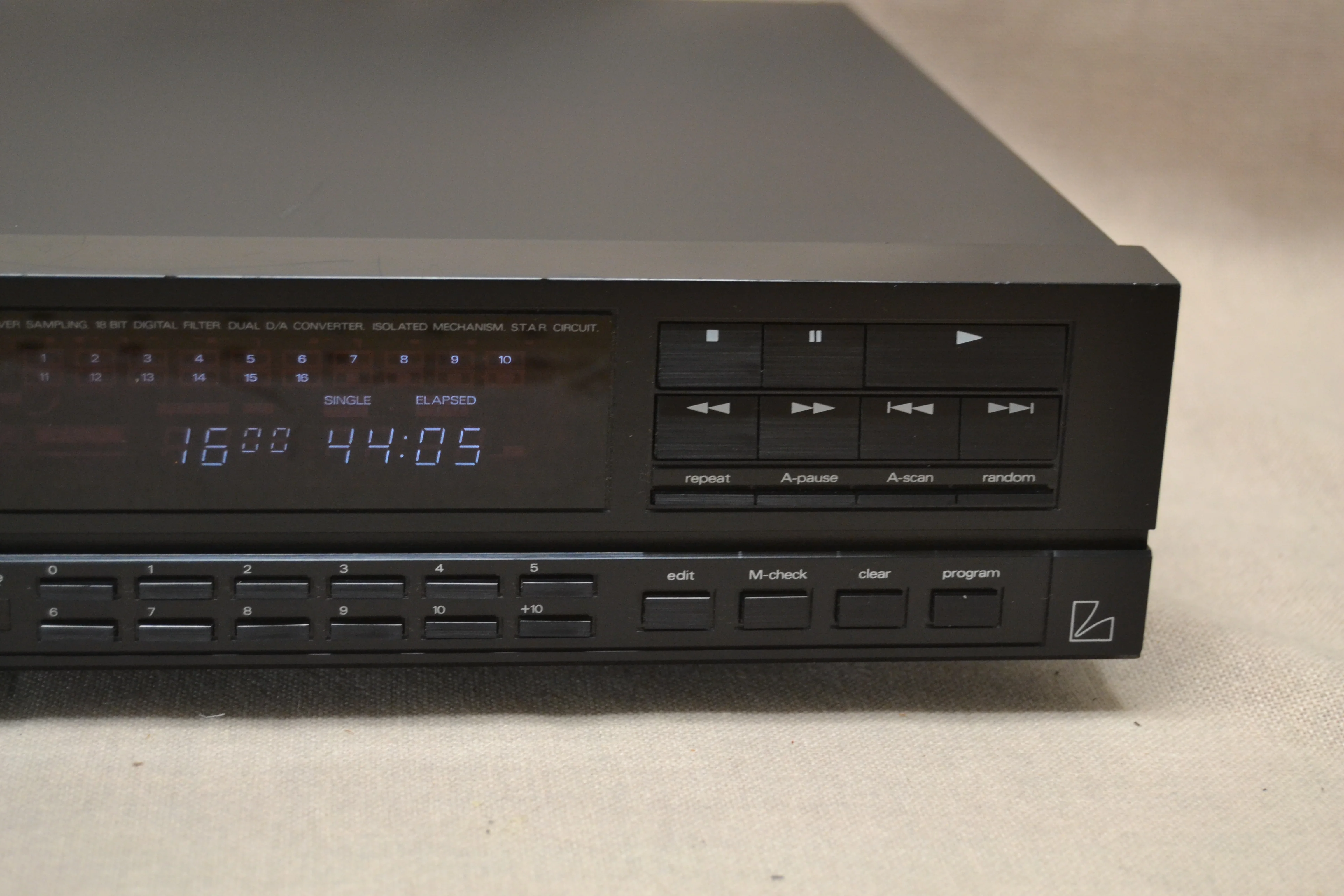 Luxman DZ-112 Single CD Player - Image 4
