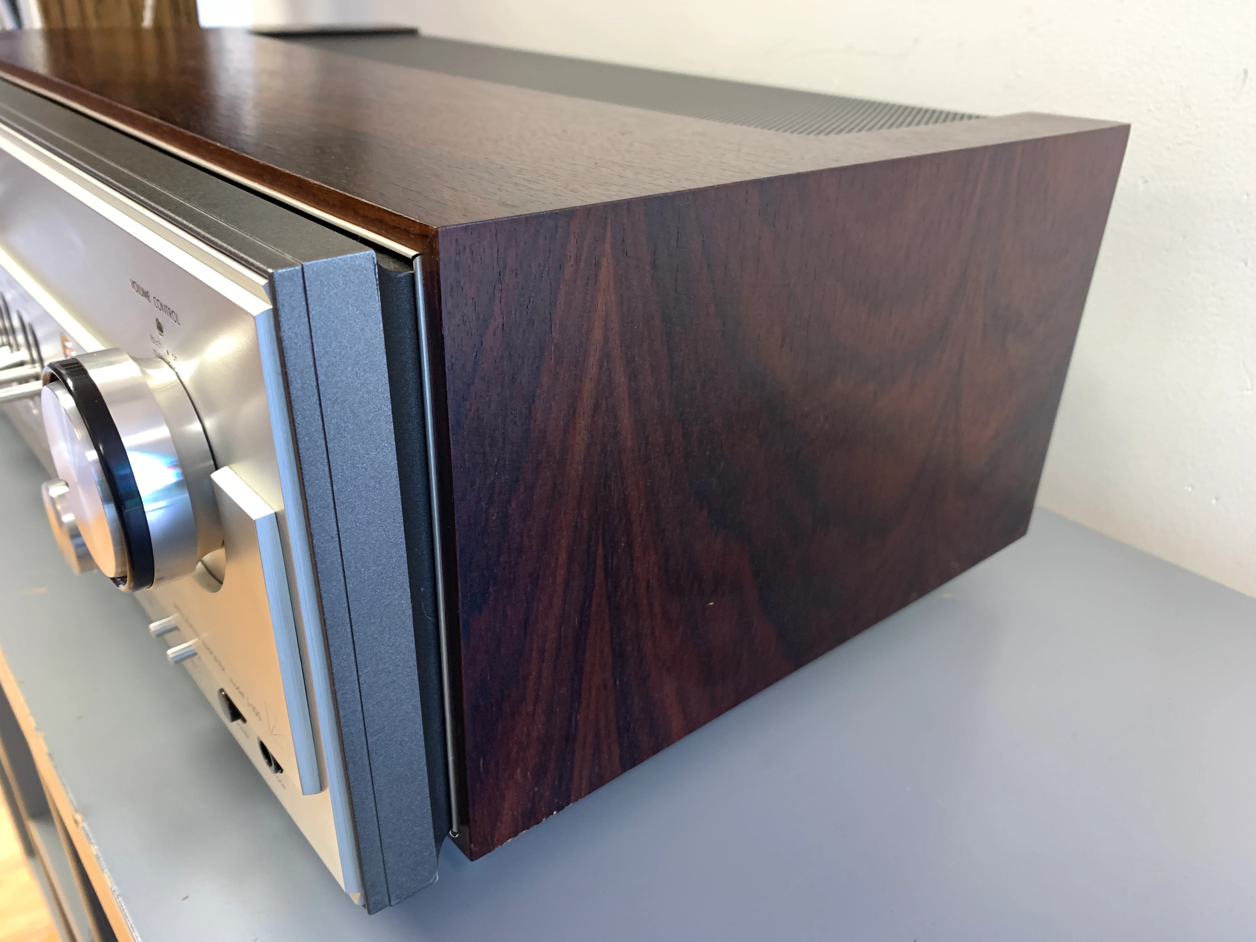 Luxman L-100 Integrated Amp - Image 6