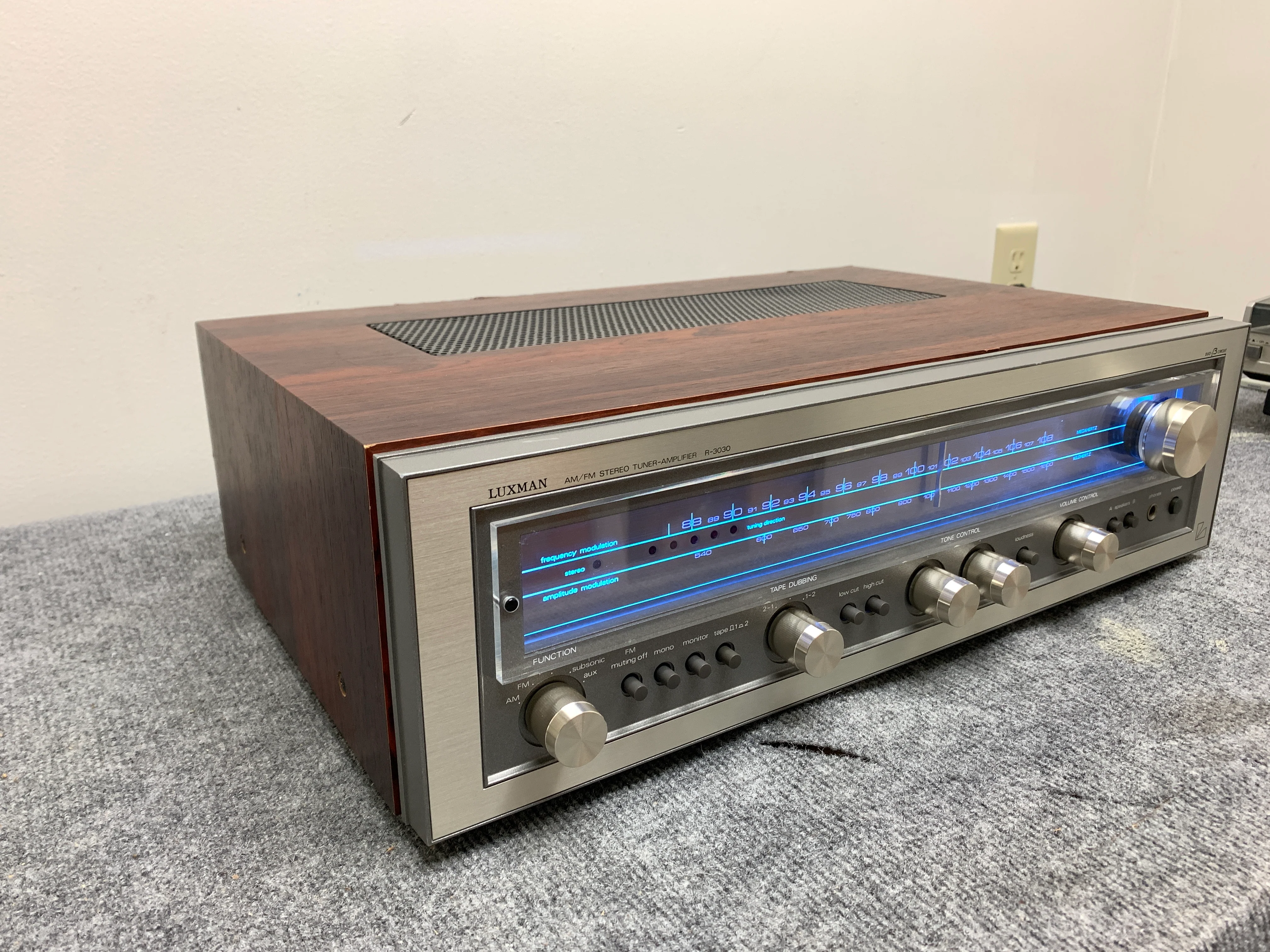 Luxman R-3030 Stereo receiver - Image 5