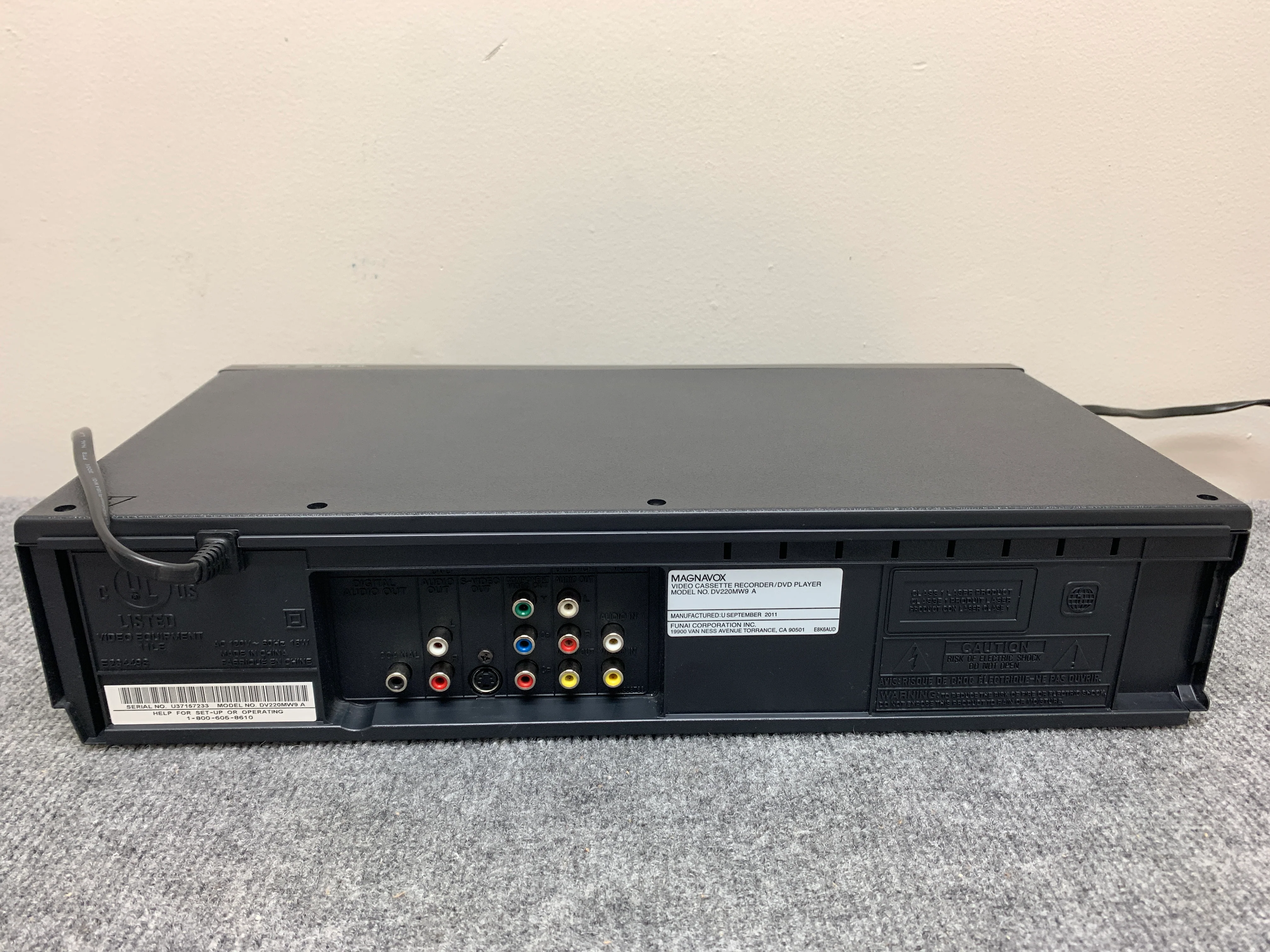 Magnavox DV220MW9 VHS & DVD Combo Player - Image 10