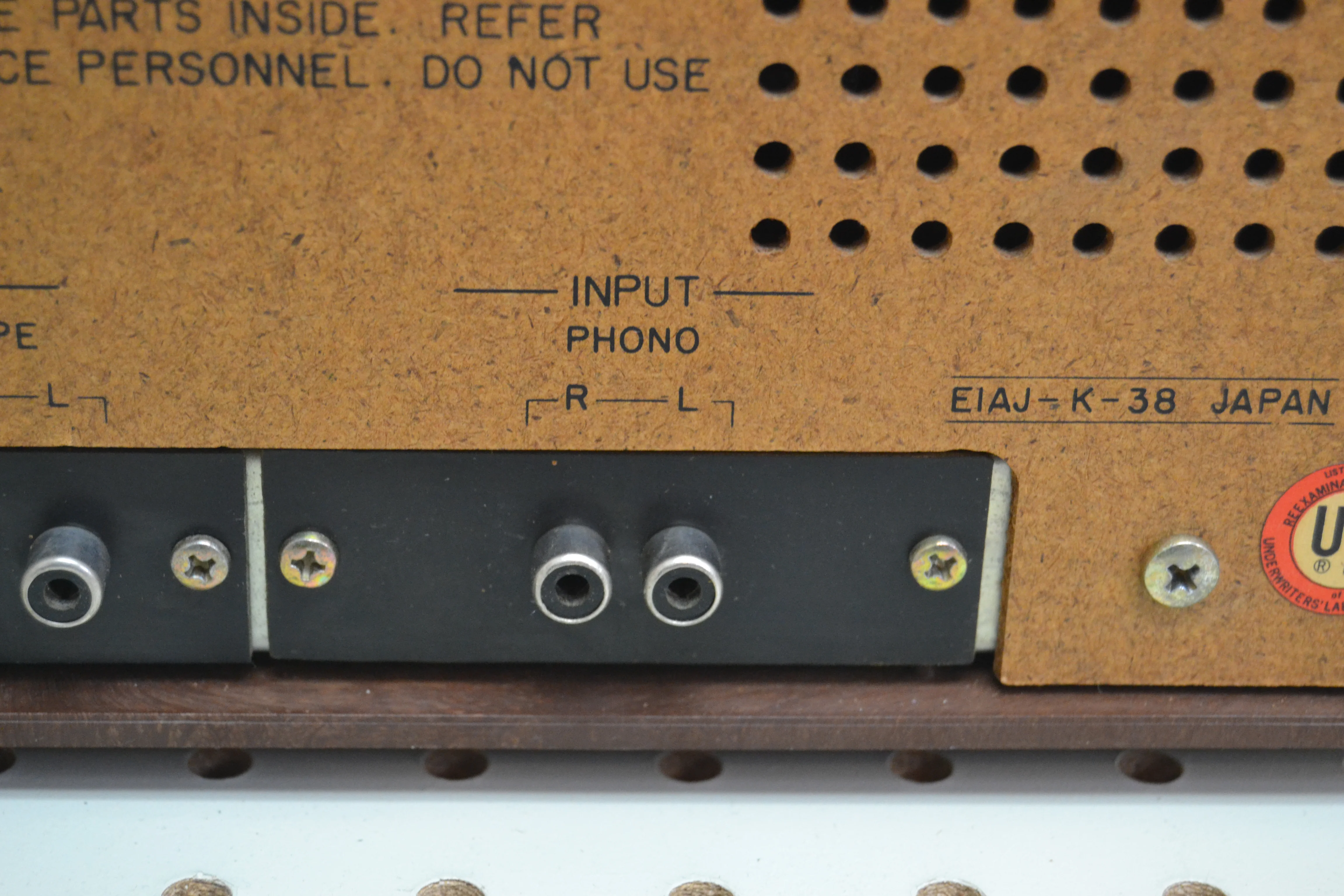 Magnavox IV9070 * Phono Stereo Amplifier with Built-in 8 Track Player - Image 14