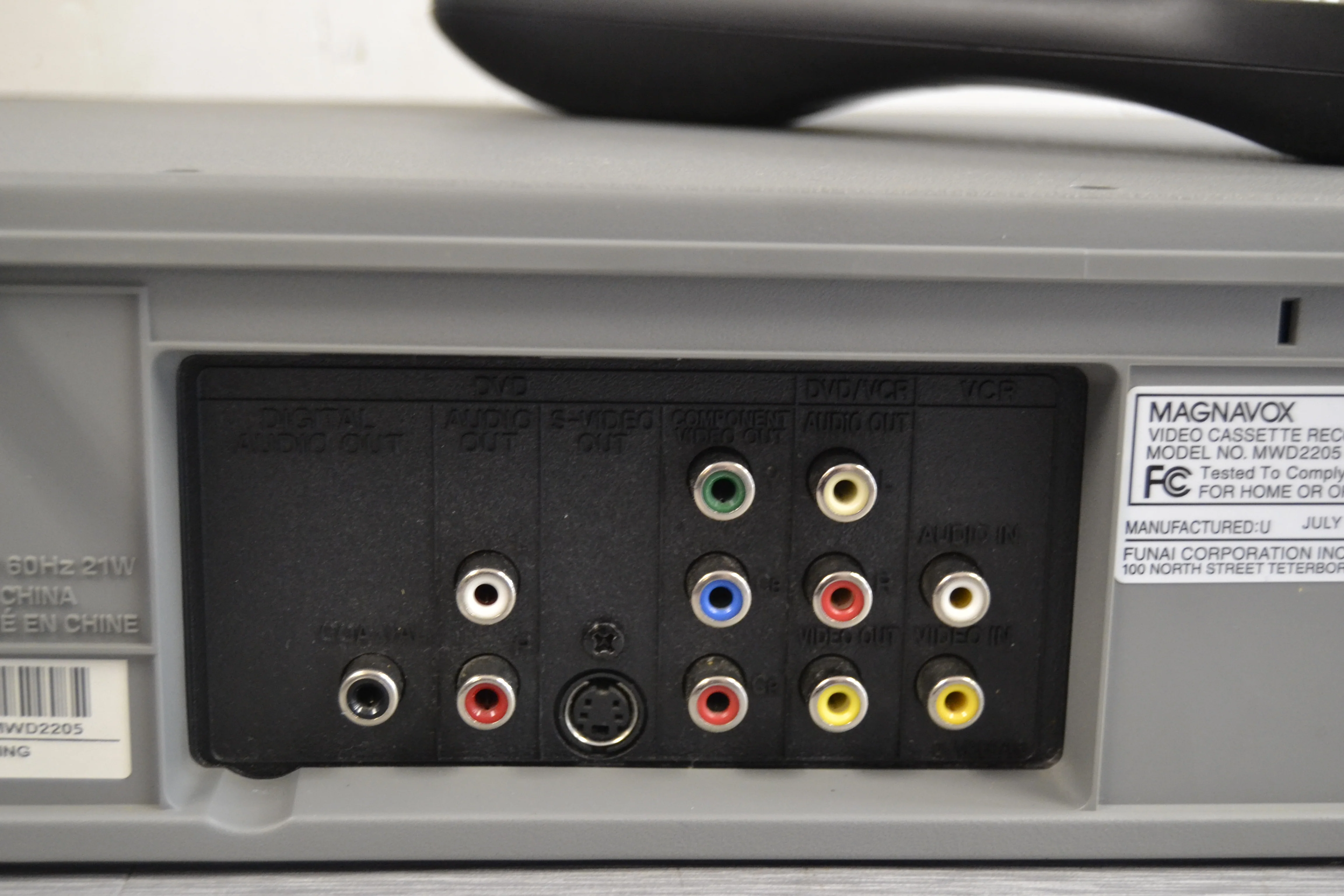 Magnavox MWD2205 DVD/VCR Player * Remote Control - Image 12