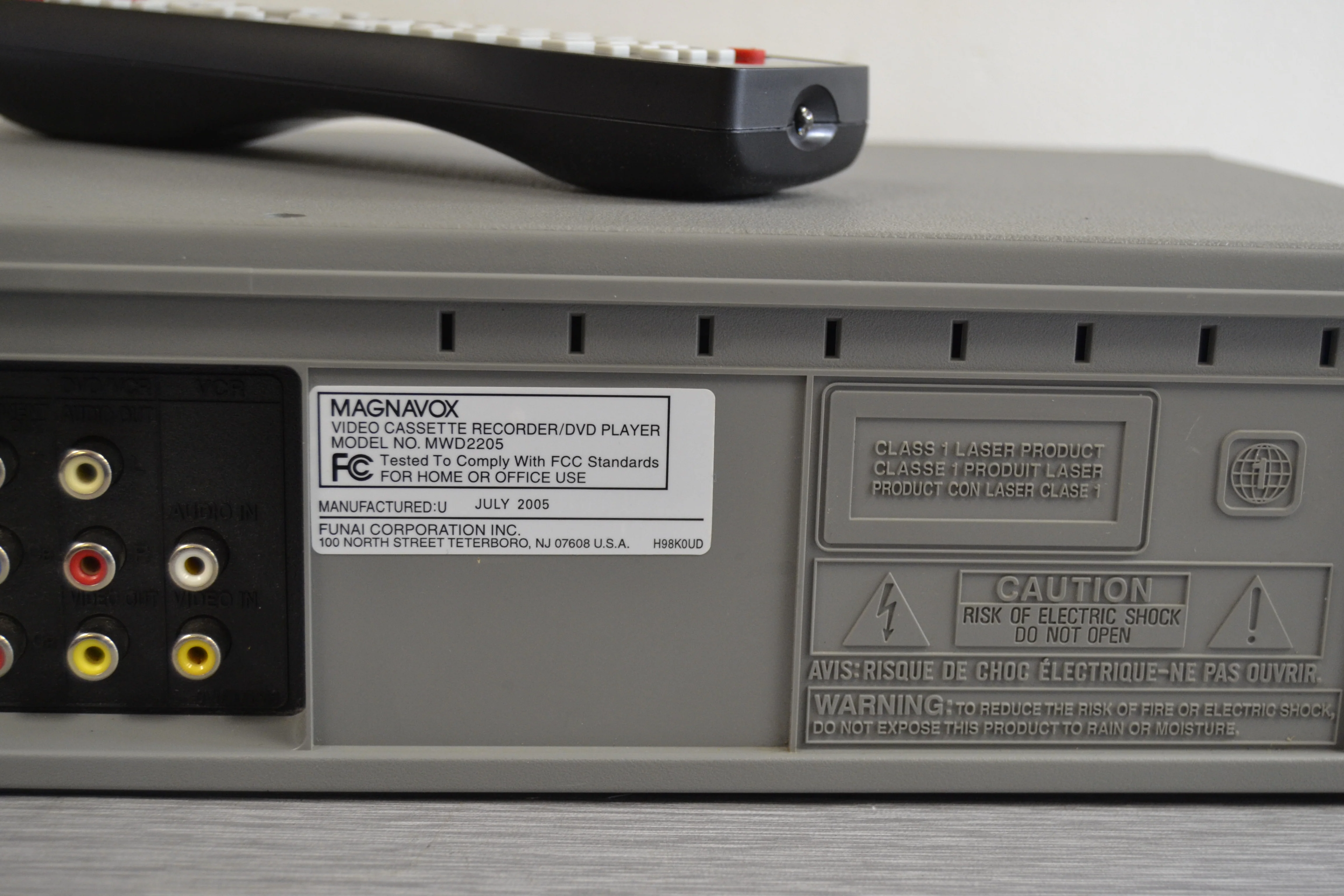 Magnavox MWD2205 DVD/VCR Player * Remote Control - Image 13