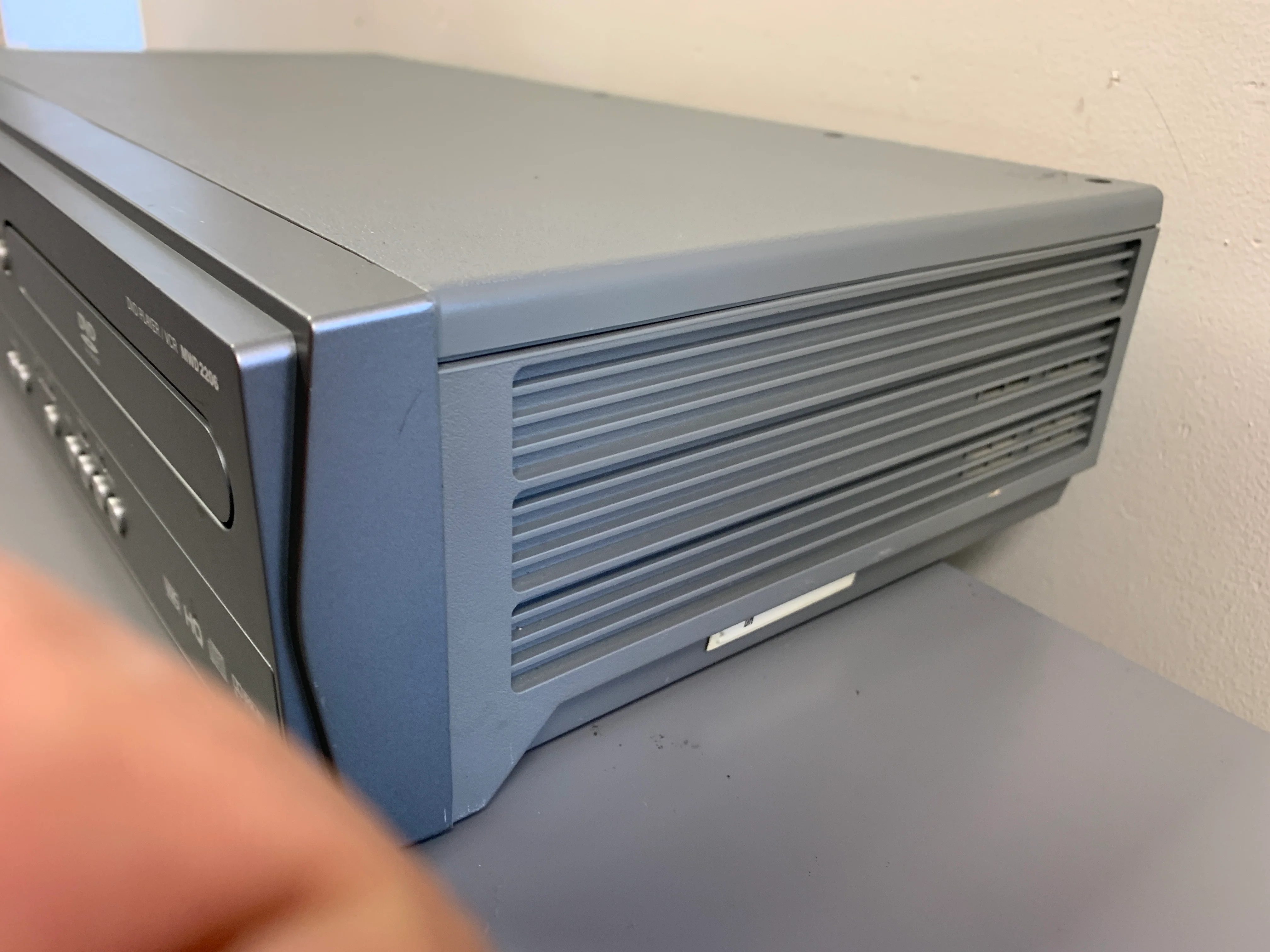 Magnavox MWD2206 DVD/VCR Player - Image 7