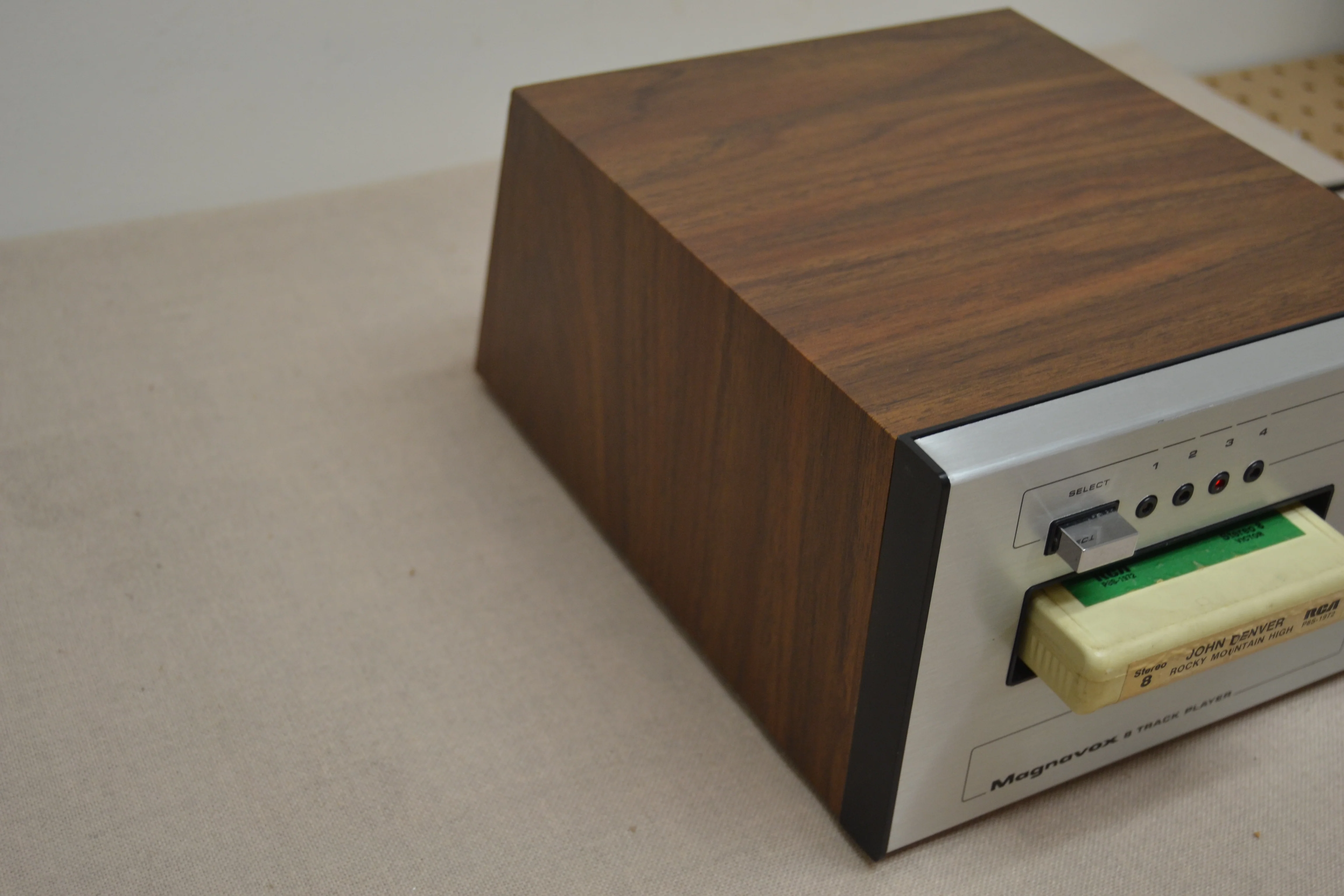 Magnavox TG3525 - 8 Track Player * Fully Serviced * New Belts - Image 7