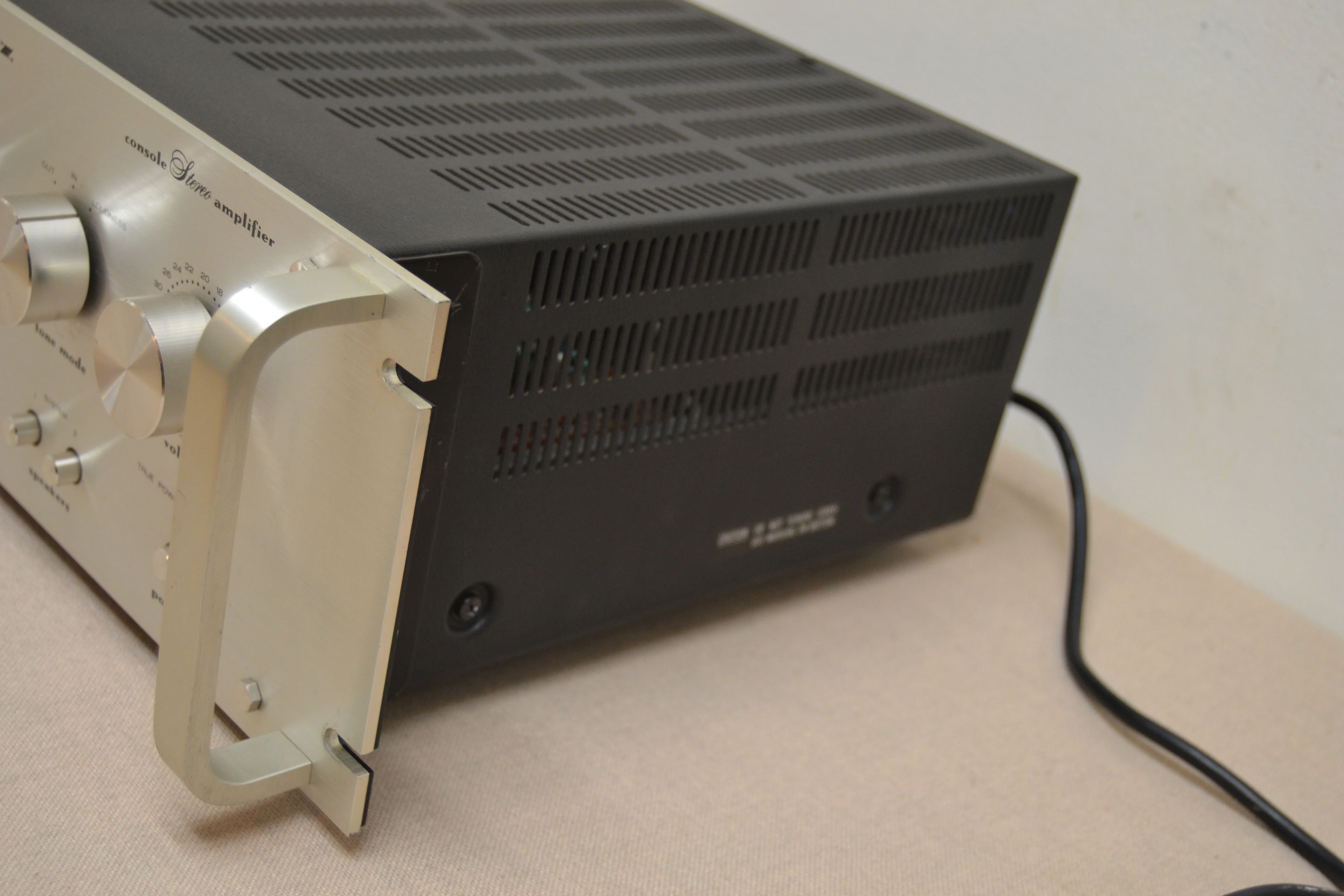 Marantz 1090L Stereo Integrated Amplifier * 45W RMS * 1977 - Image 6