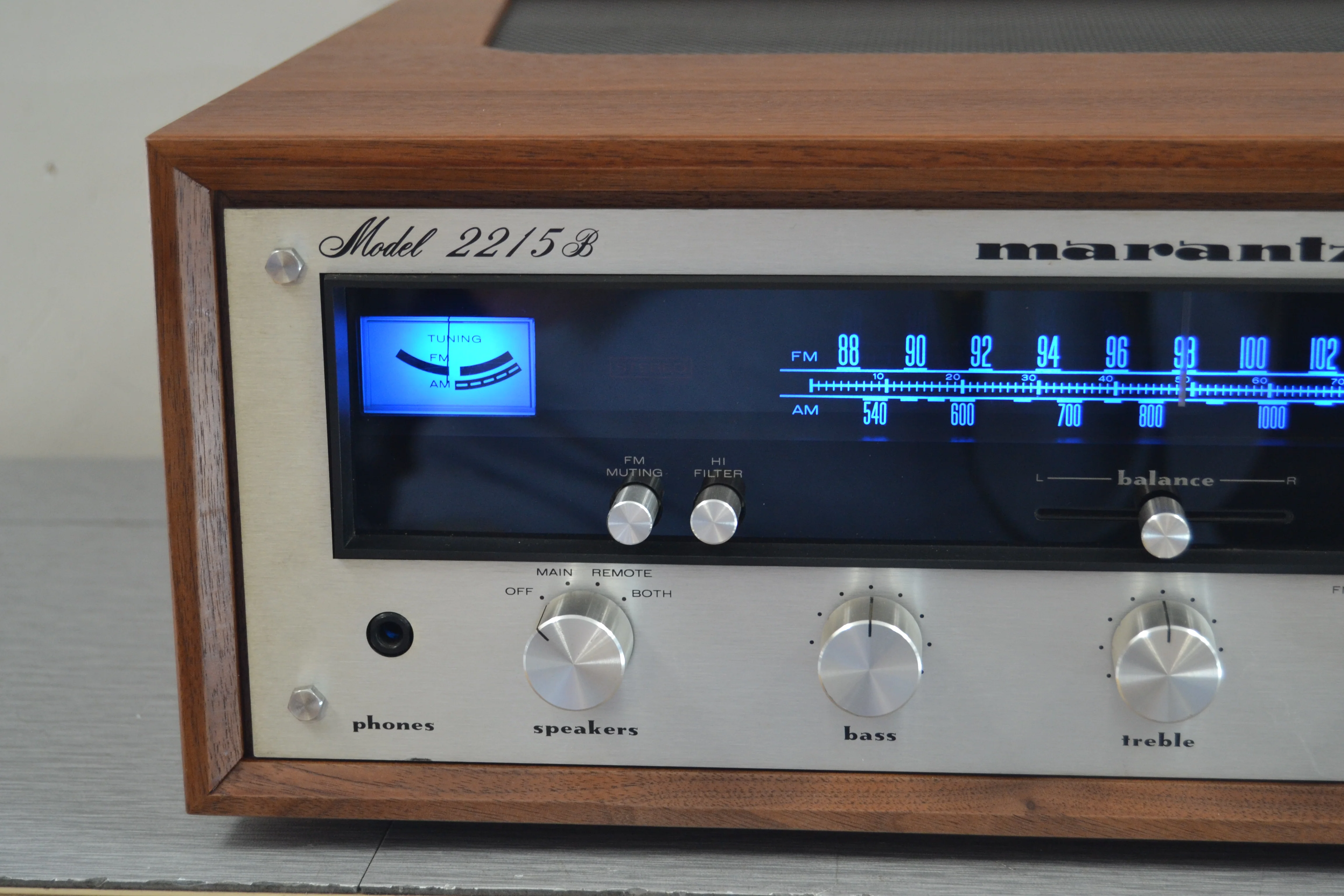 Marantz 2215B Stereo Receiver WITHOUT Hardwood Case Replica - Image 2