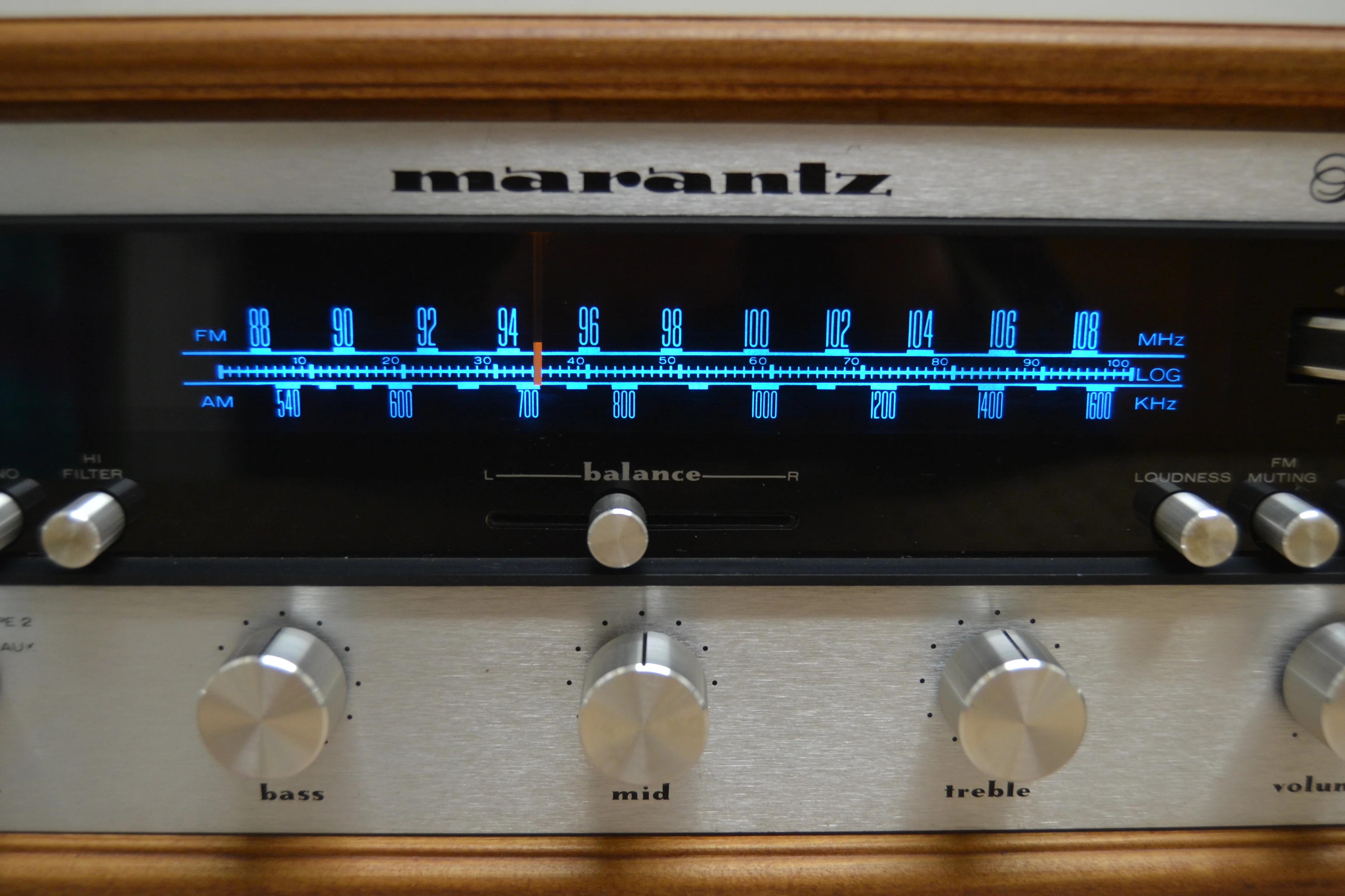 Marantz 2220B Stereo Receiver * Wood Case * 20W RMS * - Image 3