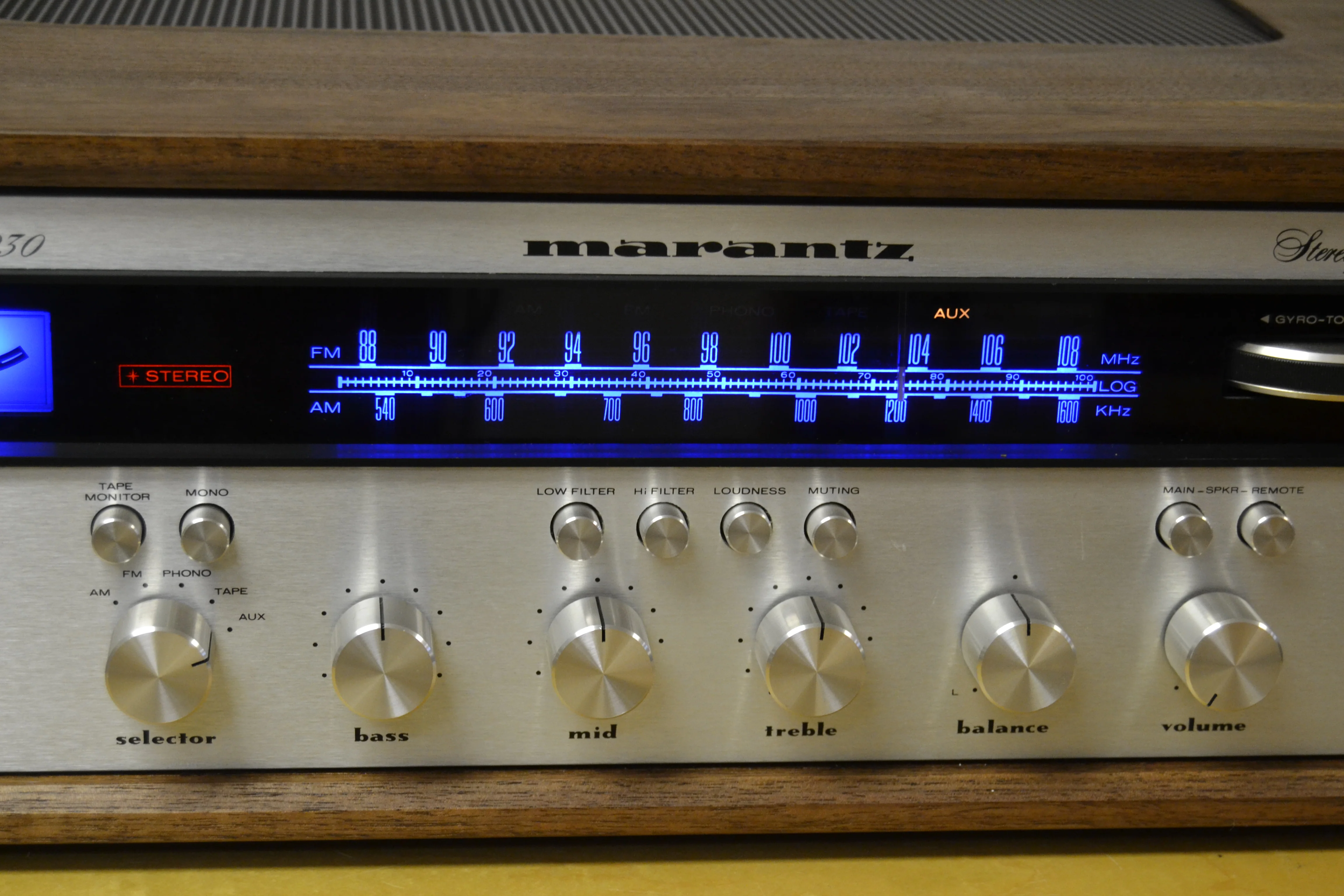 Marantz 2230 Stereo Receiver * Fully Refurbished * LEDs * NEW Hardwood Case * 30W RMS * 1973 - Image 4