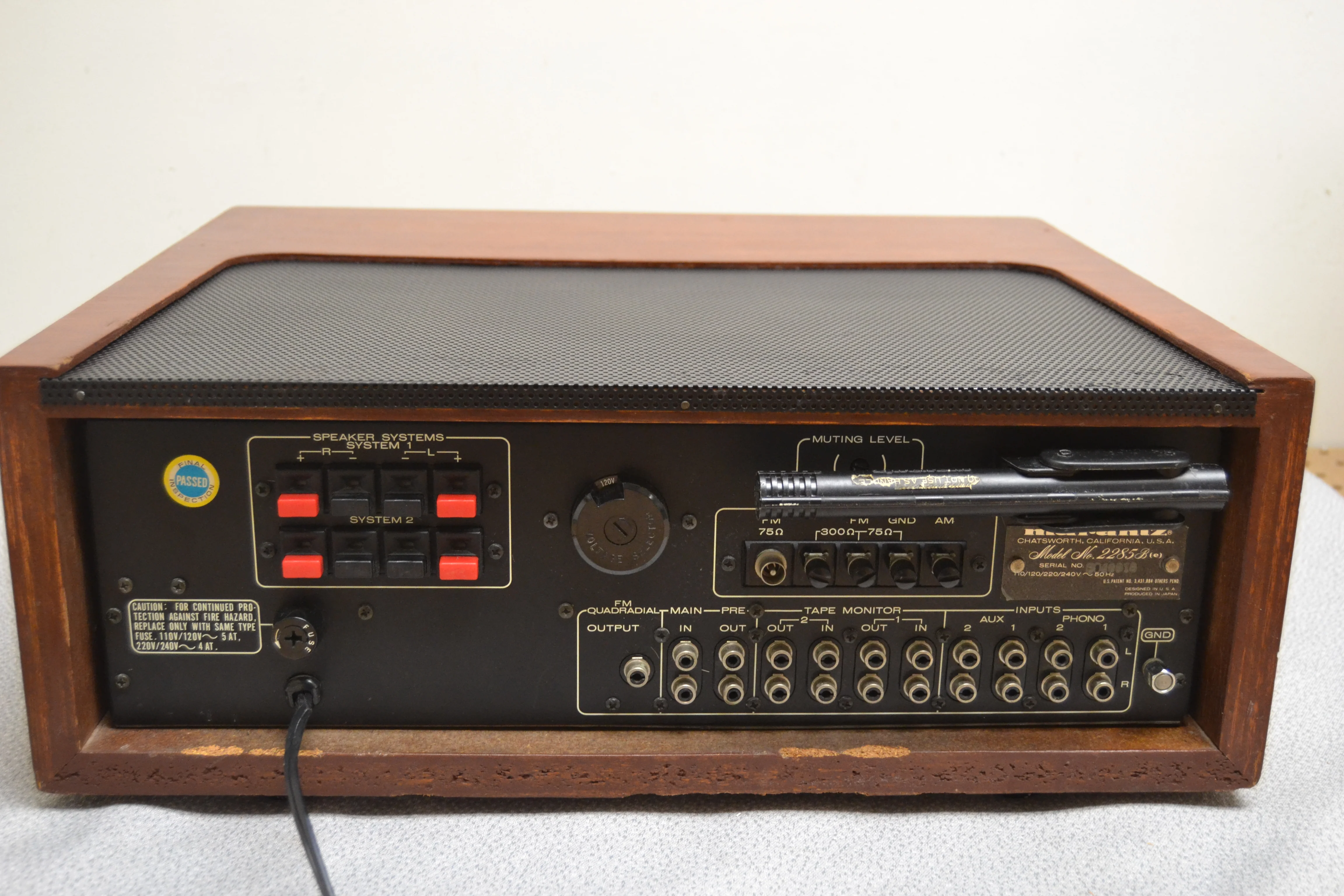 Marantz 2285B Stereo Receiver * Fully Serviced * Led Upgraded * Original Wood Case - Image 8