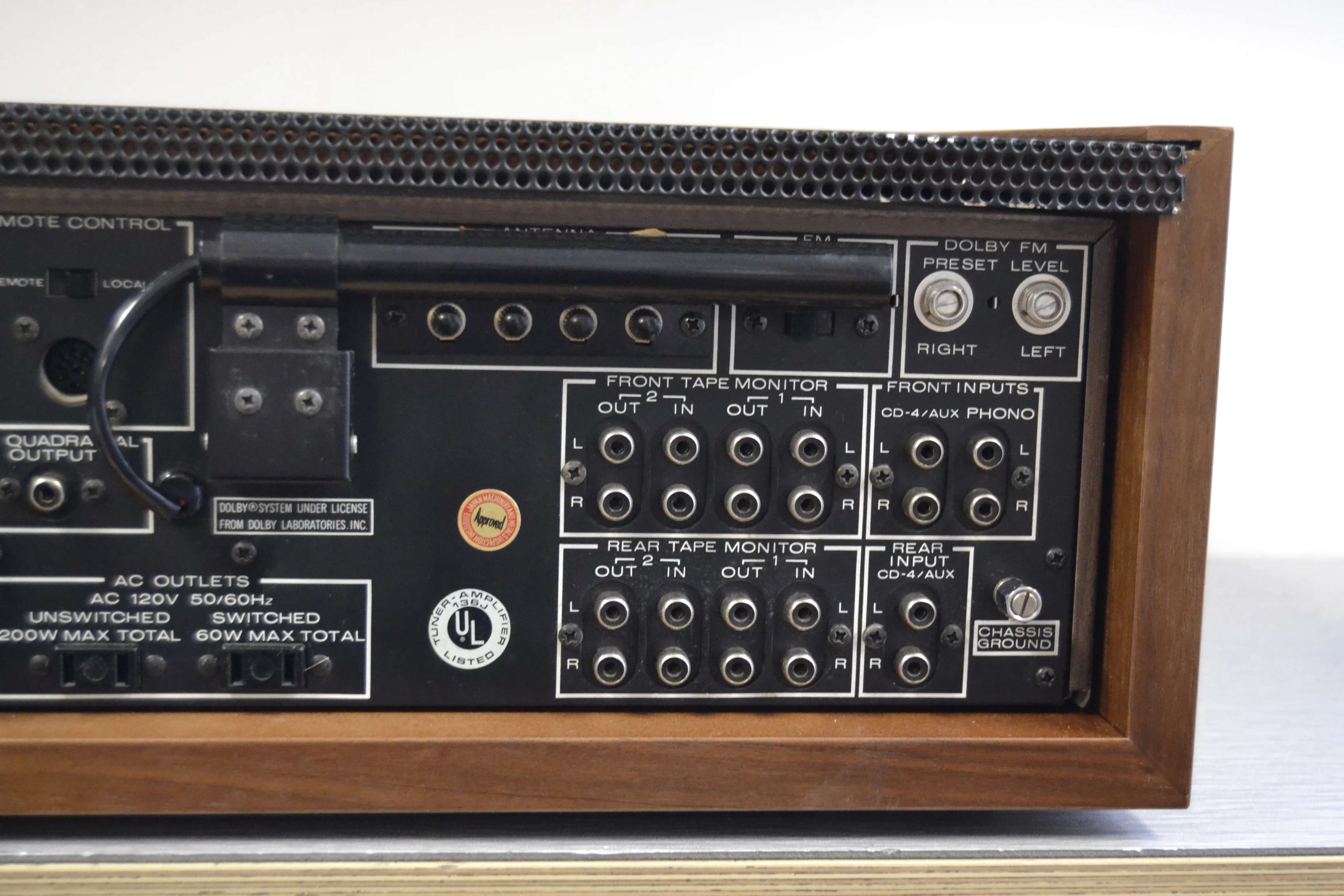 Marantz 4230 Stereo Receiver * FULLY Rebuilt * OEM Wood Case * Spectacular ! - Image 10