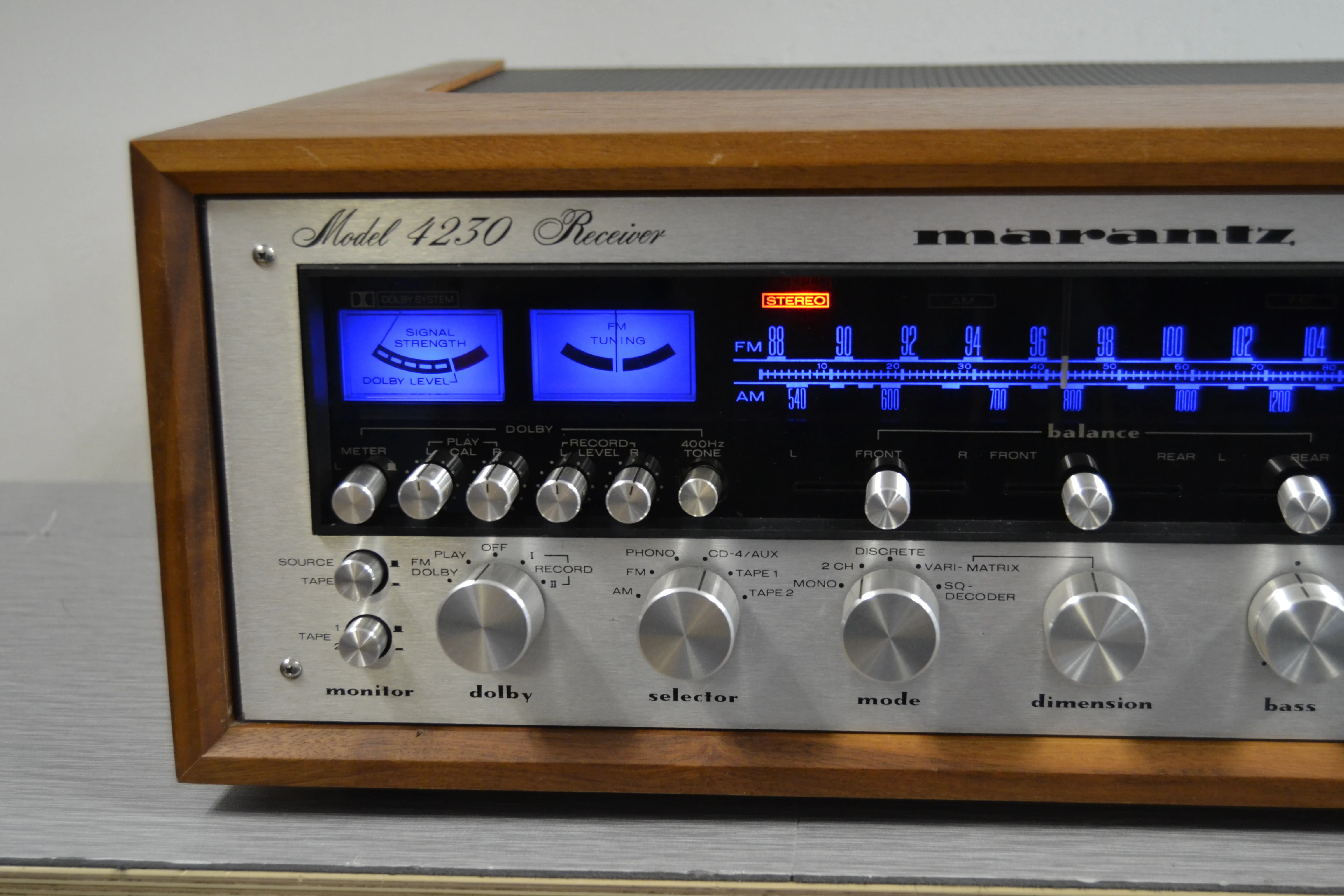 Marantz 4230 Stereo Receiver with Original Wood Case - Image 3