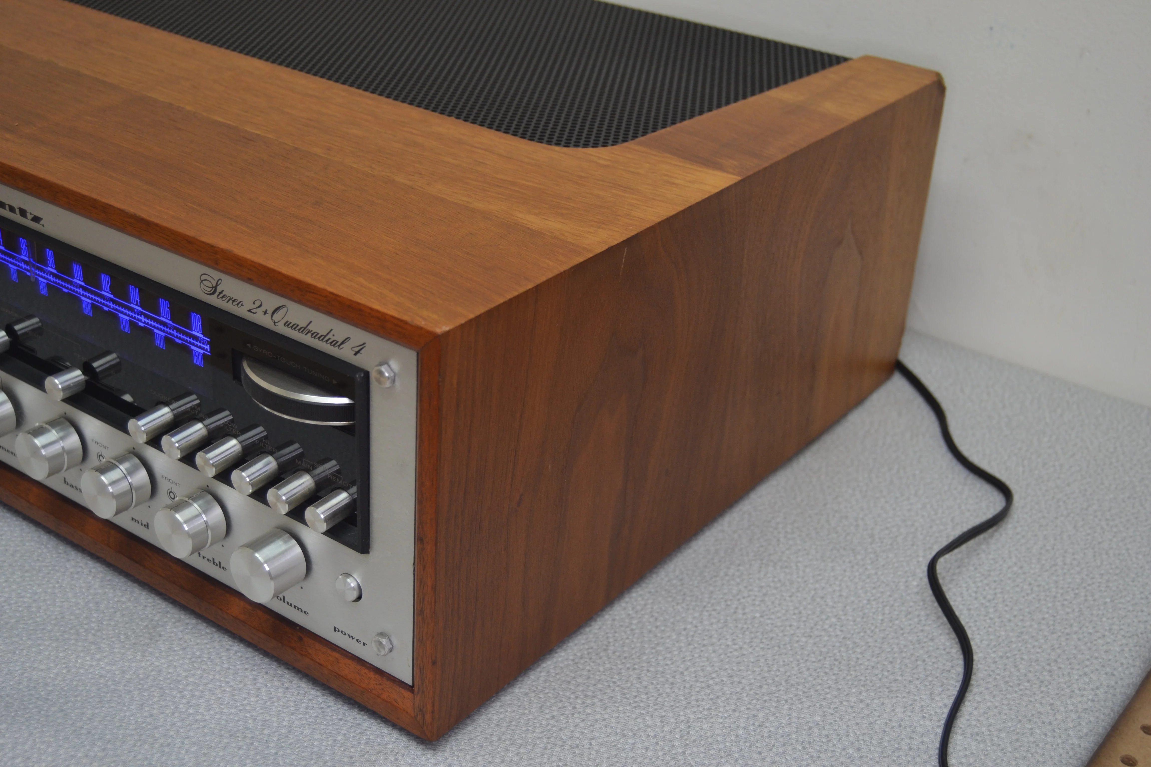Marantz 4300 Stereo Receiver * 100W RMS x 2 * Original Wood Case * Manual * Fully Serviced * All Original No Recaps !!! - Image 10