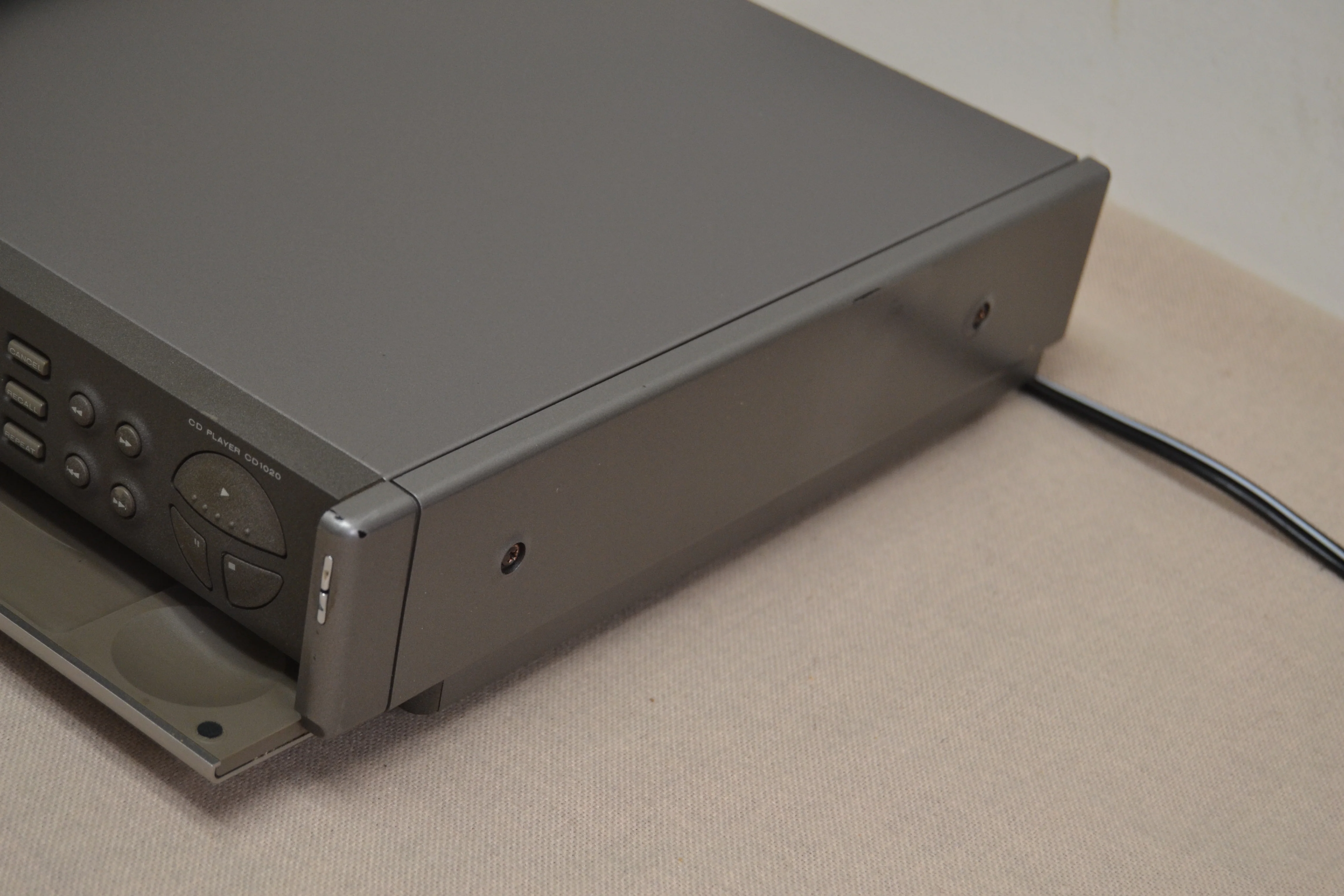 Marantz CD-1020U Single CD Player * Remote Control - Image 11