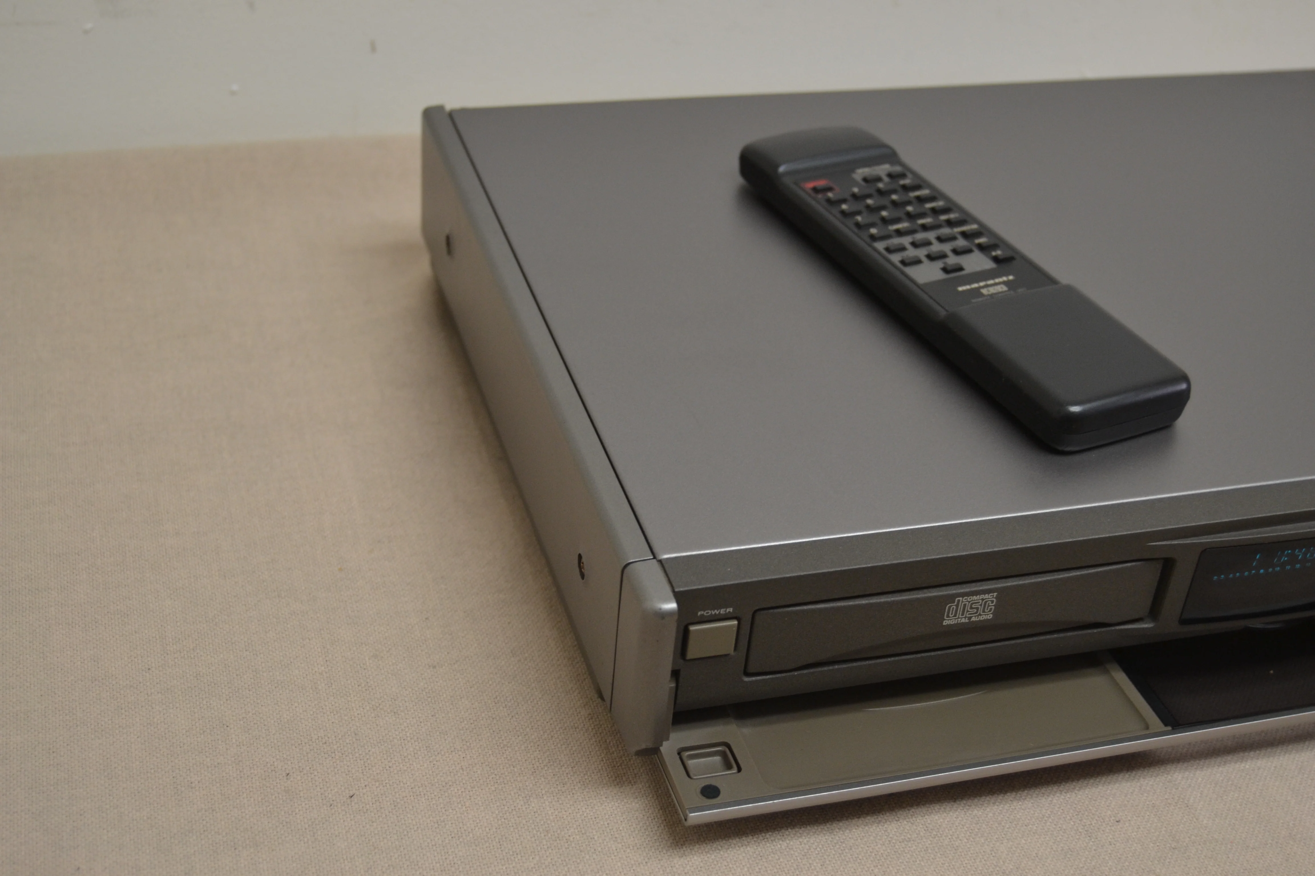 Marantz CD-1020U Single CD Player * Remote Control - Image 12