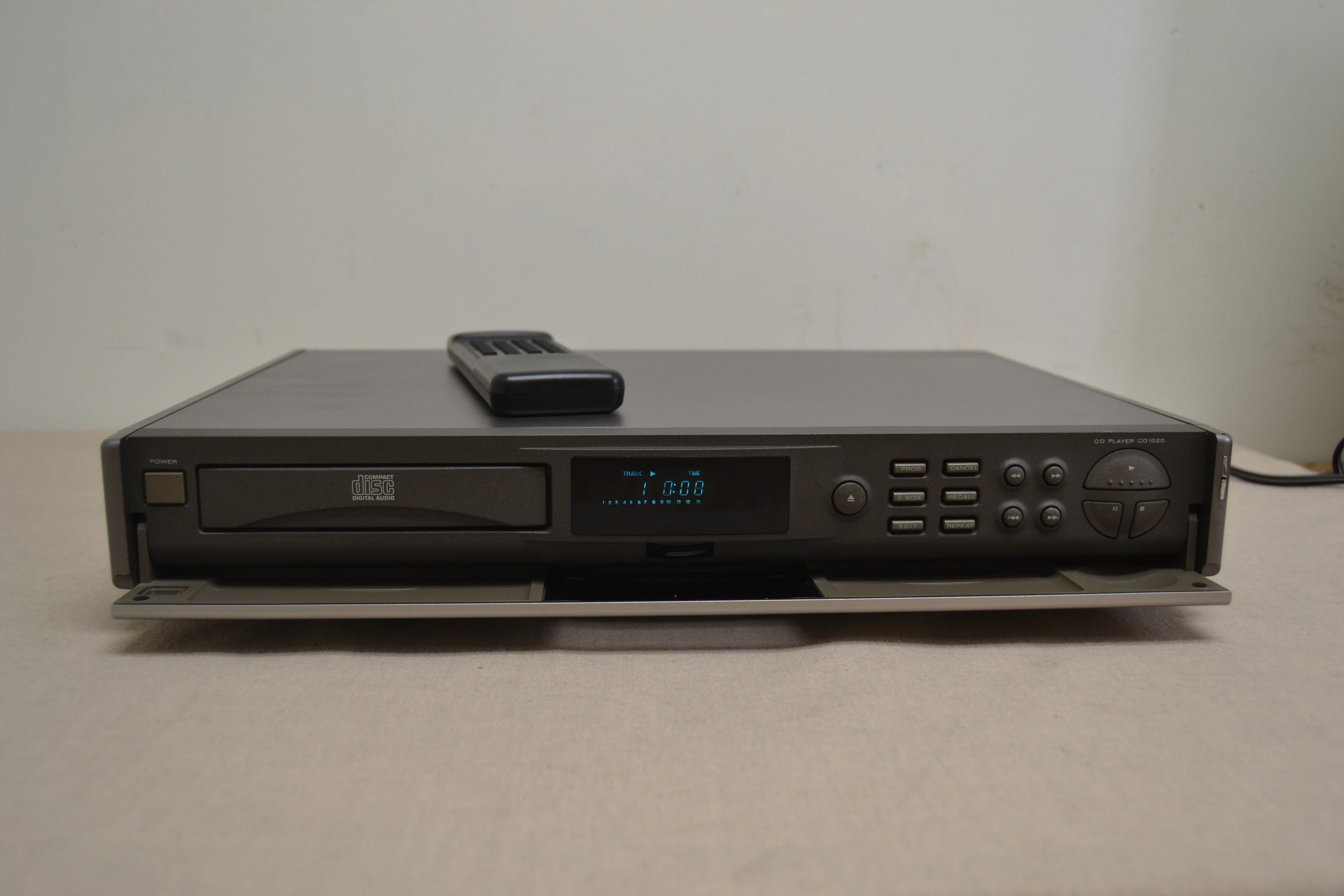 Marantz CD-1020U Single CD Player * Remote Control - Image 2