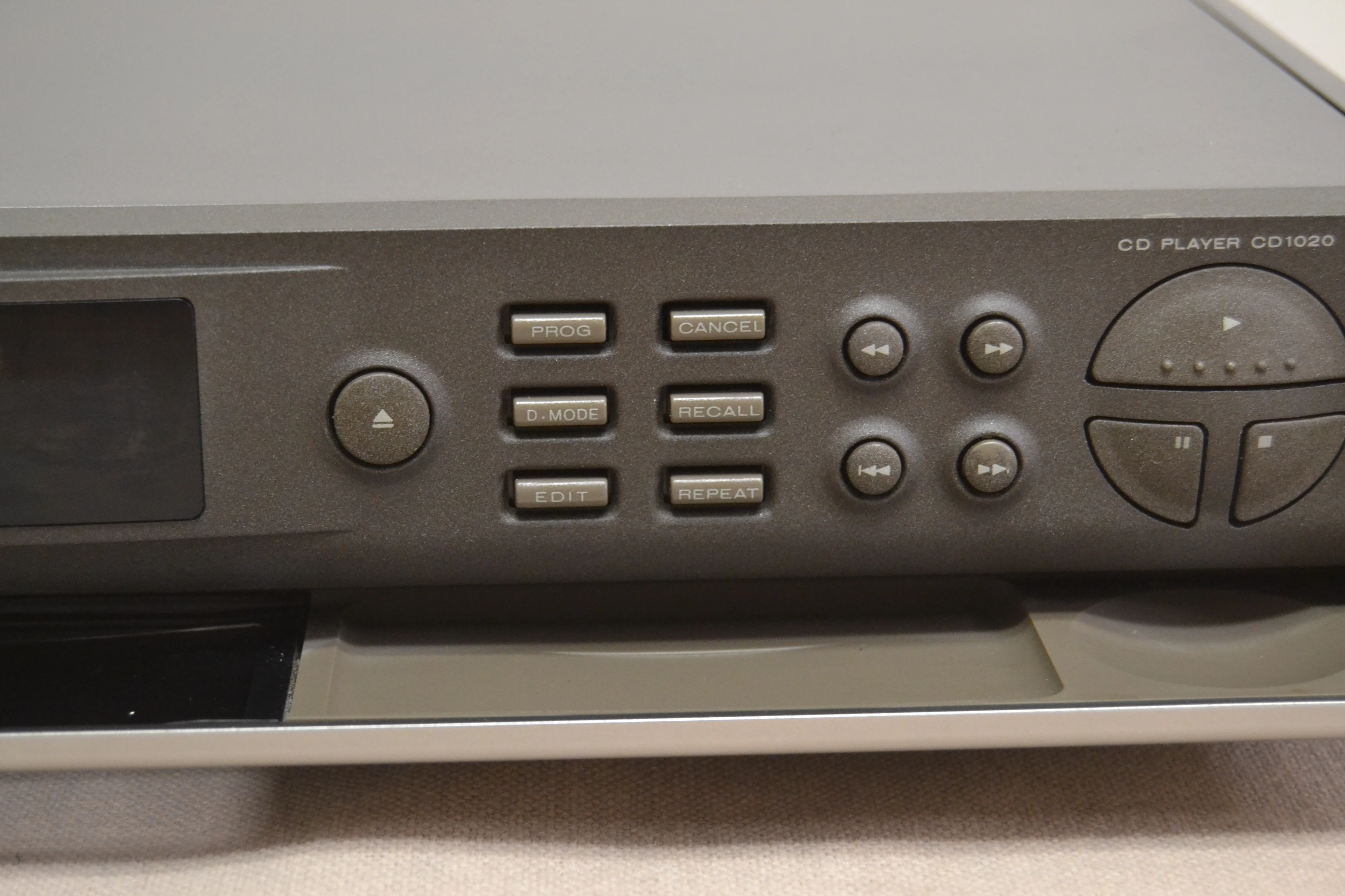 Marantz CD-1020U Single CD Player * Remote Control - Image 8