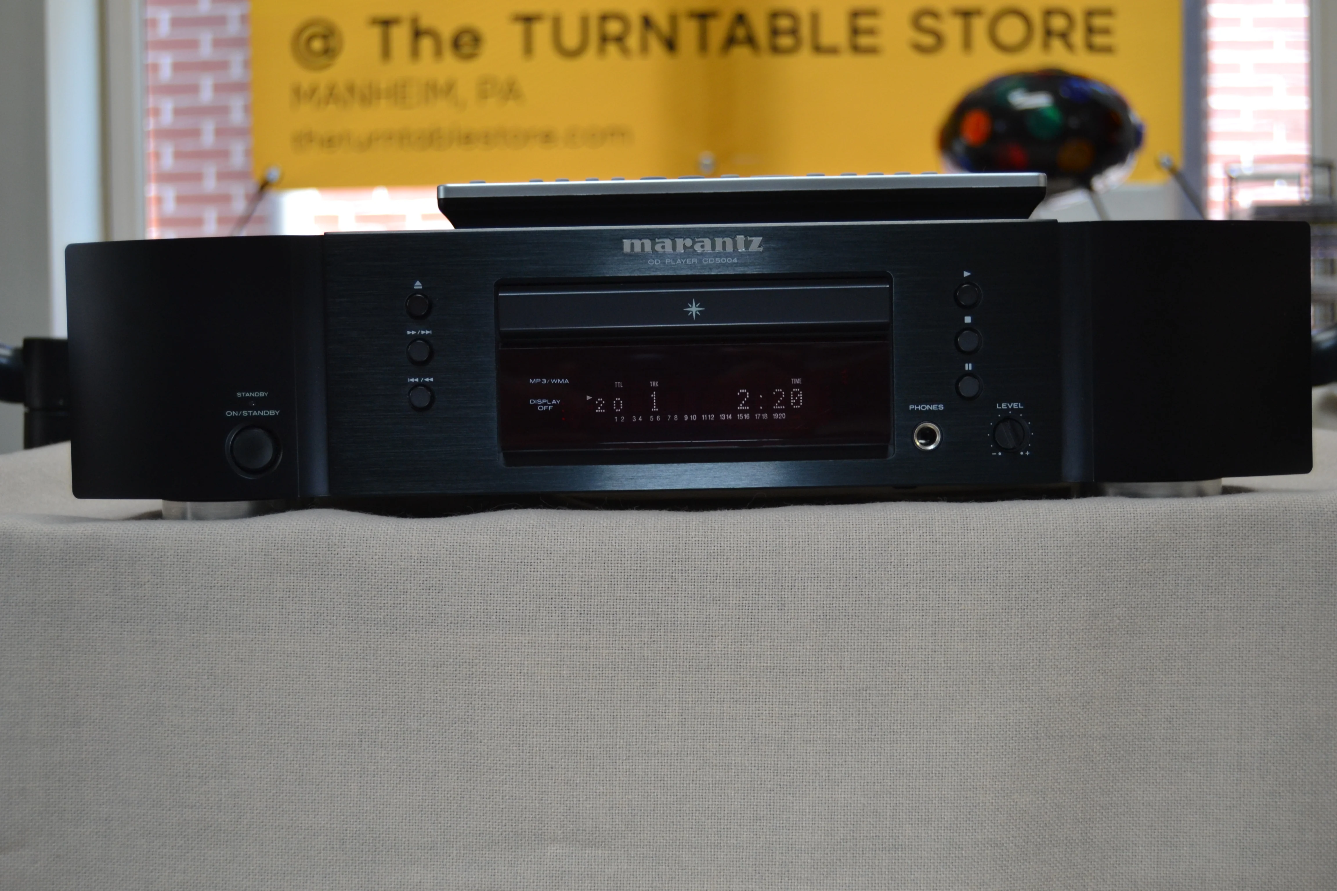 Marantz CD5004 Single Cd Player * Remote Control - Image 2