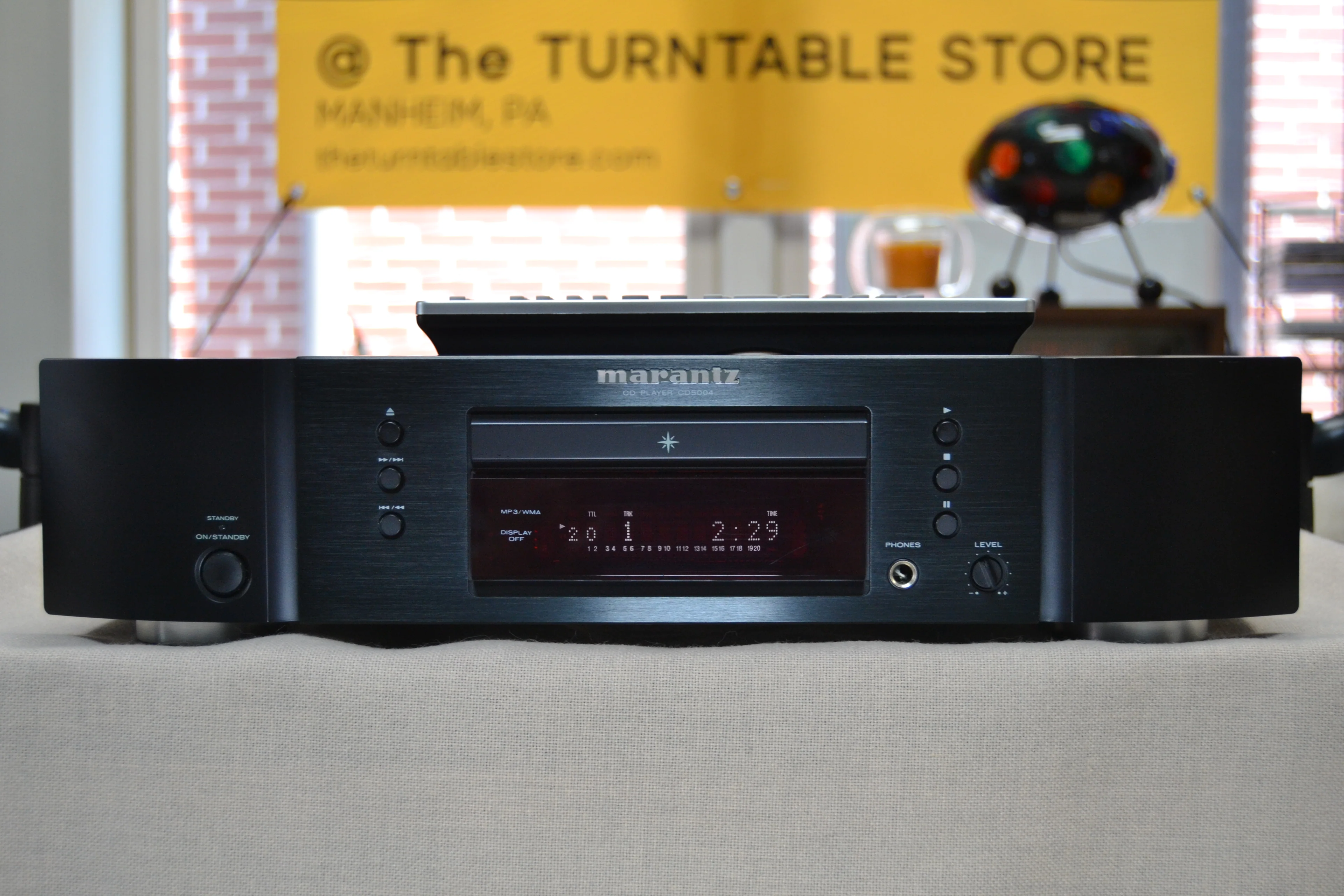 Marantz CD5004 Single Cd Player * Remote Control - Image 3