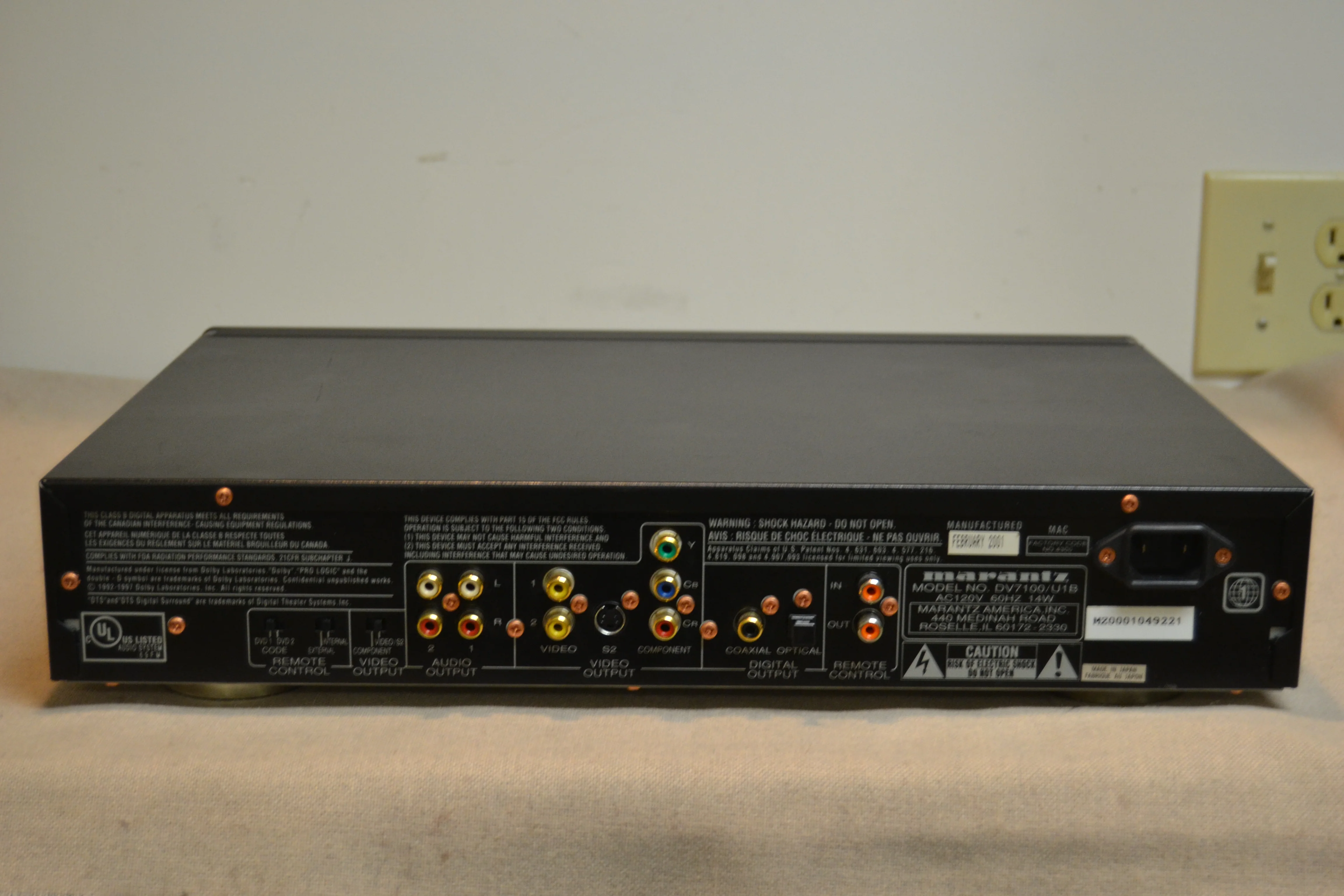 Marantz DV7100 CD/DVD Player Single Disc * Remote * Manual - Image 7